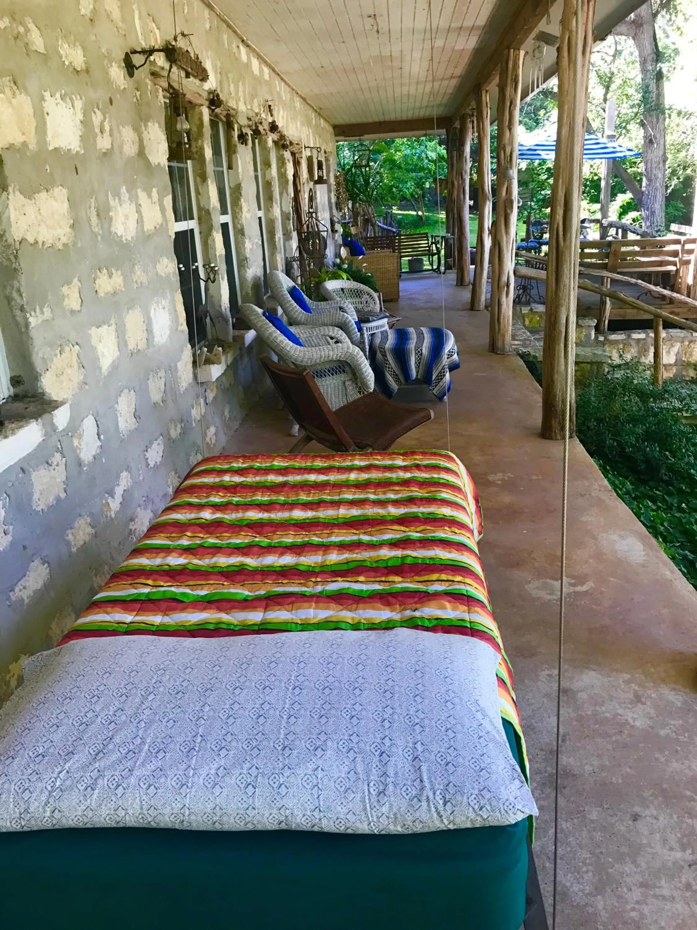 Patio, Bed in Grandview House on Hamilton Creek