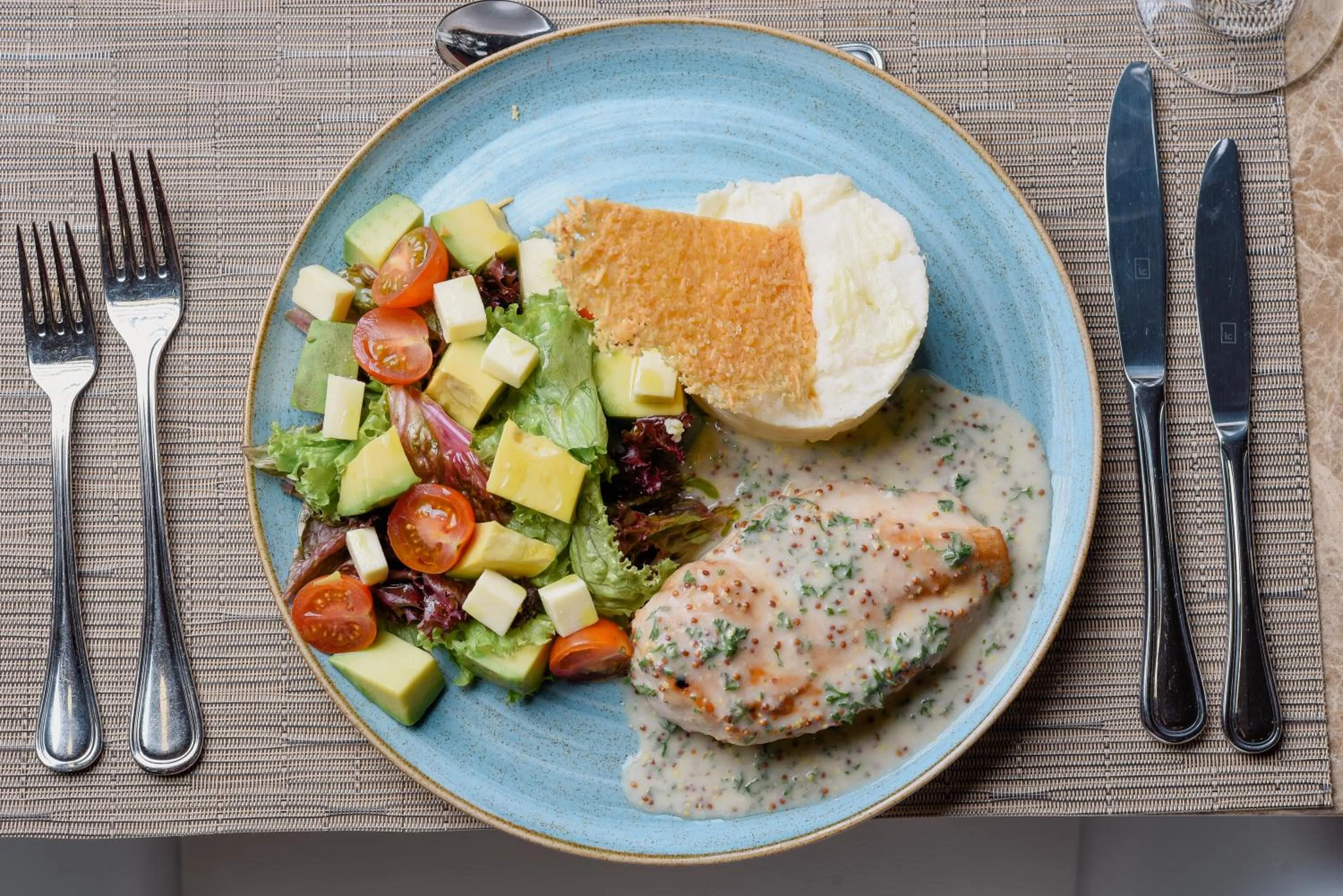 Lunch in Hotel Dorado Plaza Alto Prado