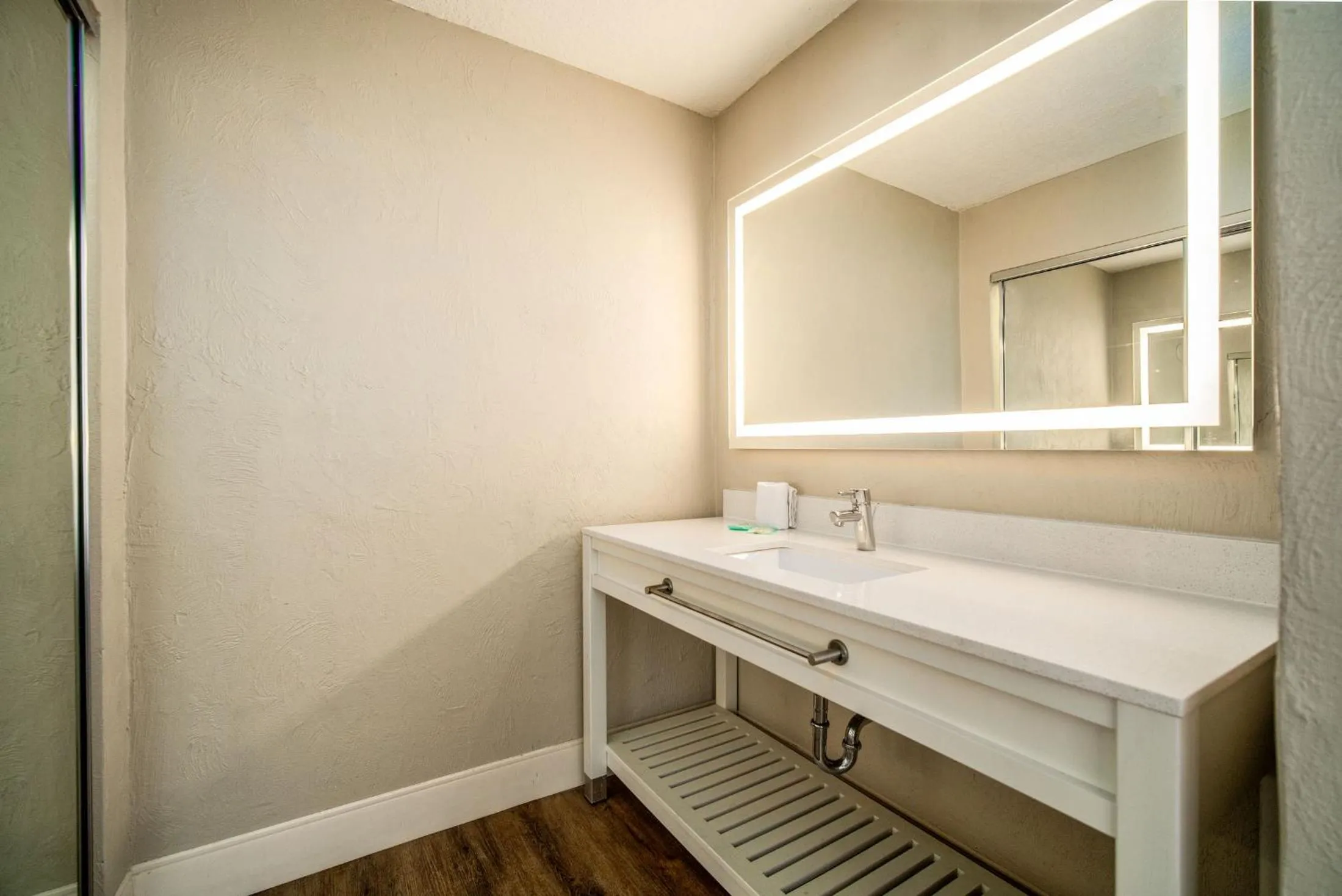 Bathroom in Perry's Ocean-Edge Resort