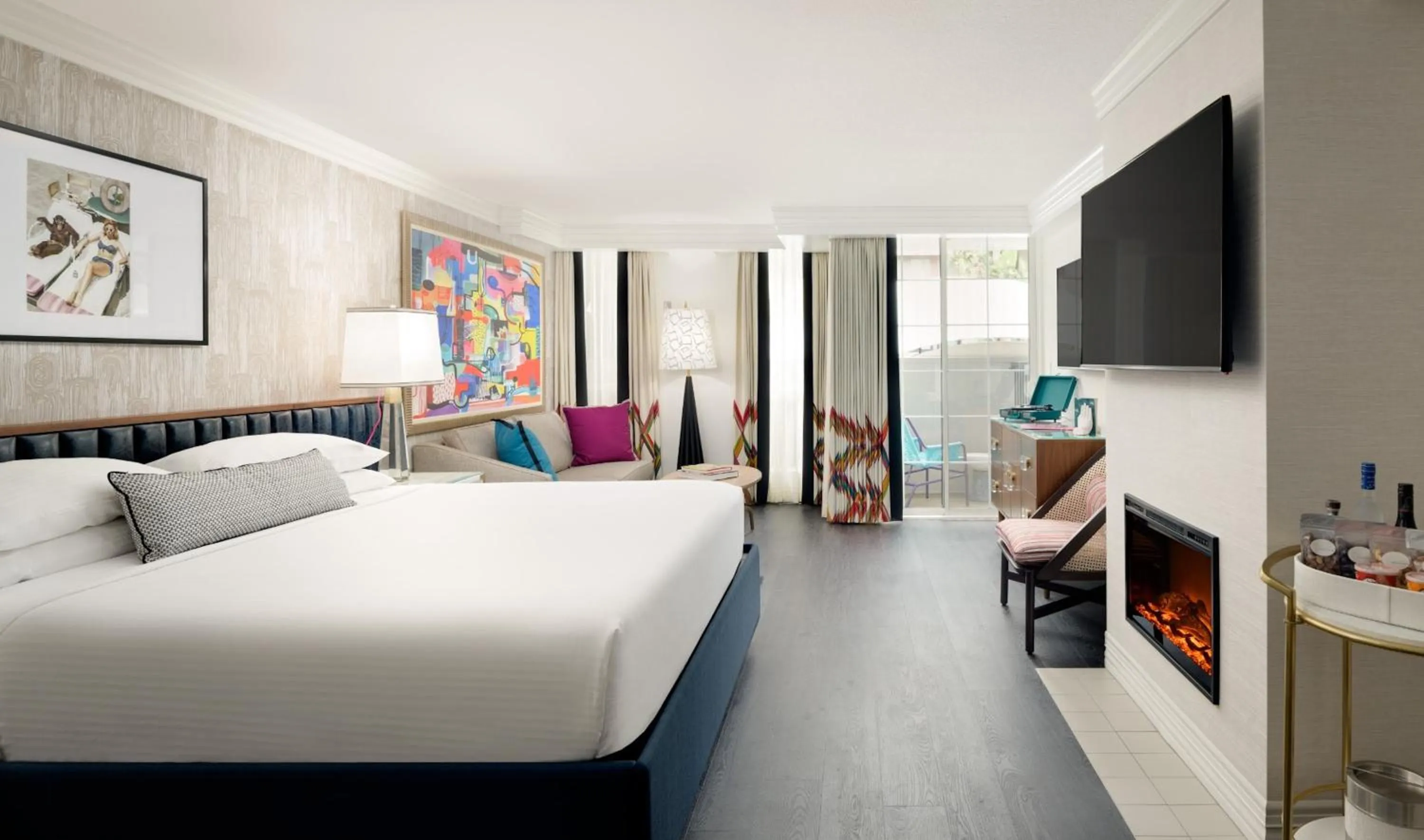 Photo of the whole room, Bed in Le Parc at Melrose