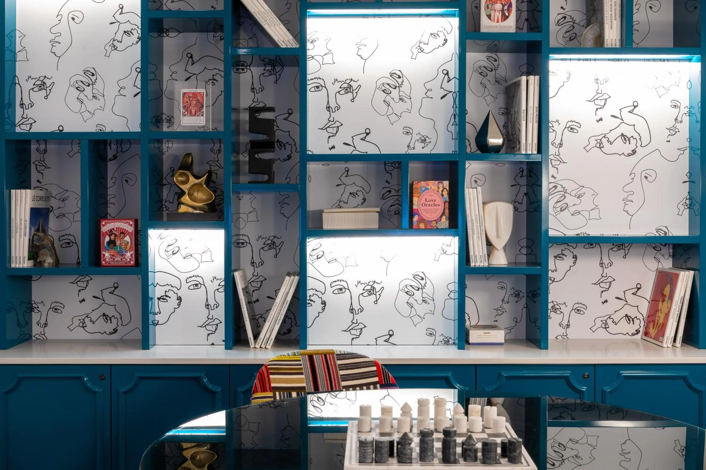 Living room in Le Parc at Melrose