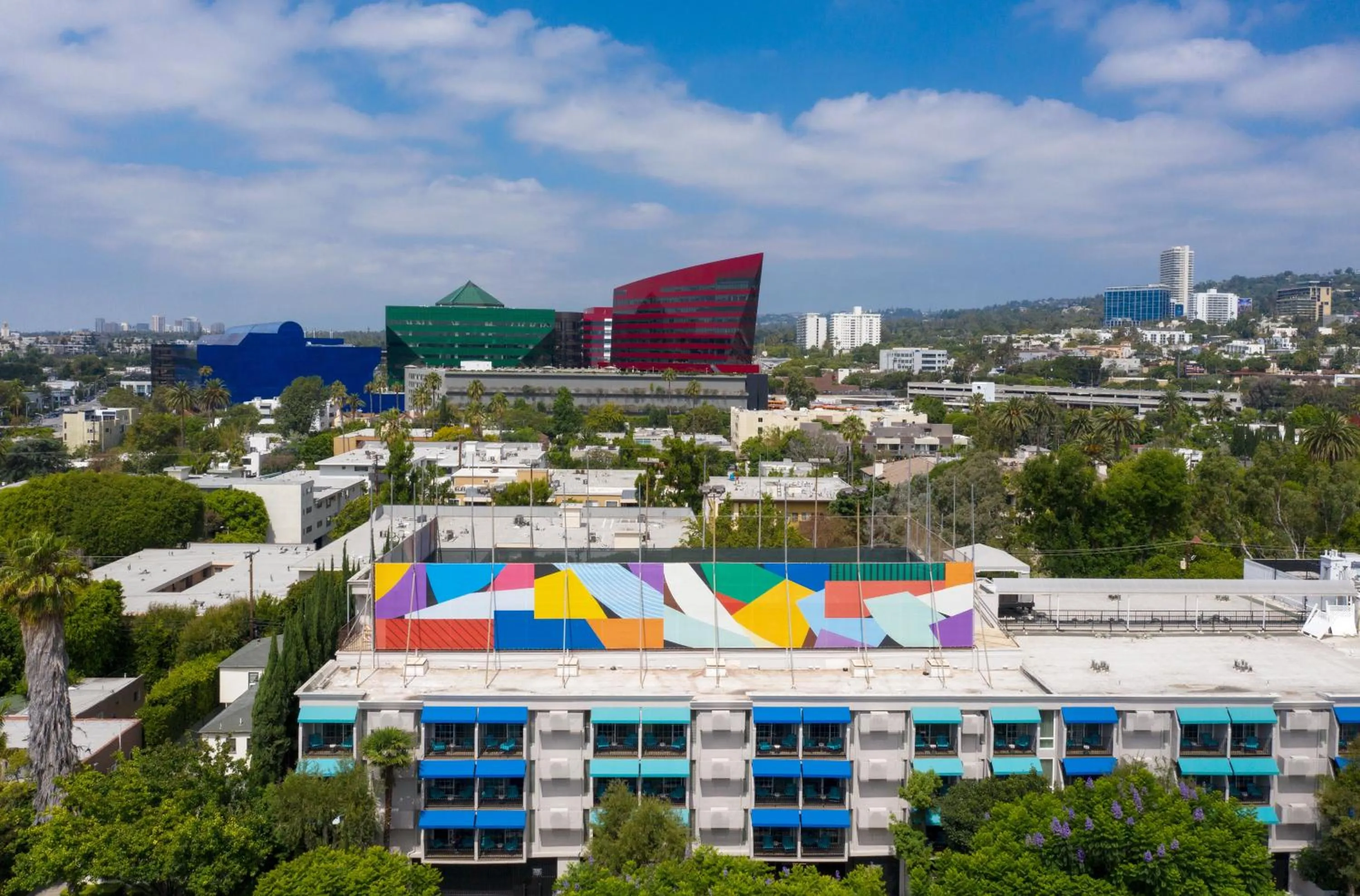 Property building in Le Parc at Melrose