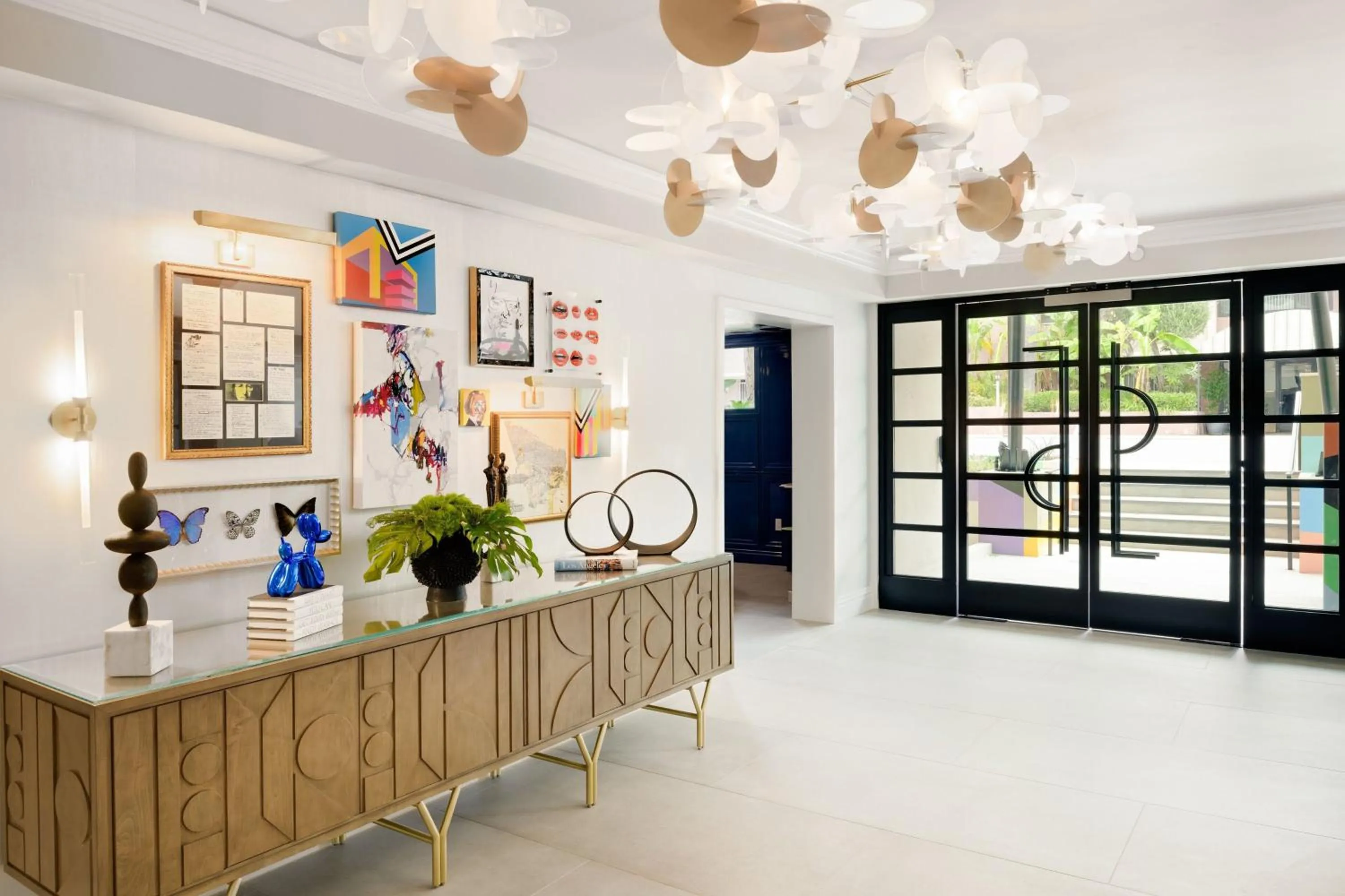 Lobby or reception in Le Parc at Melrose