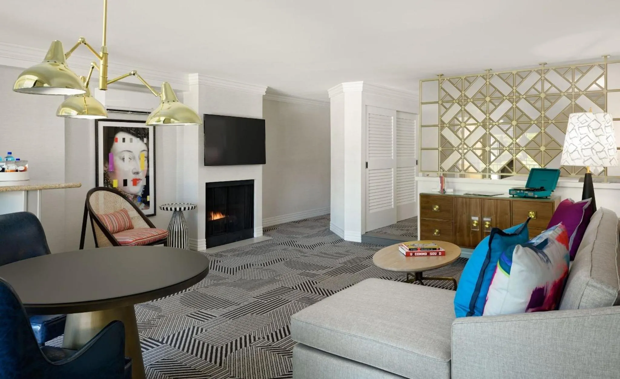 Photo of the whole room in Le Parc at Melrose