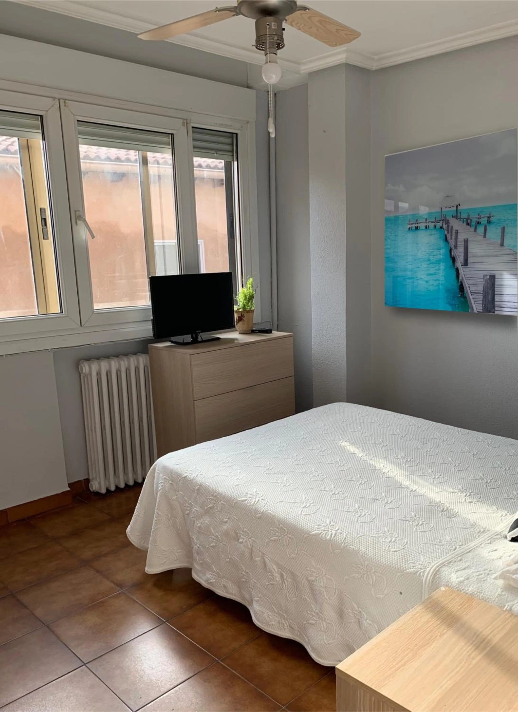 Bed in Hotel y Restaurante Puerta de Aranda