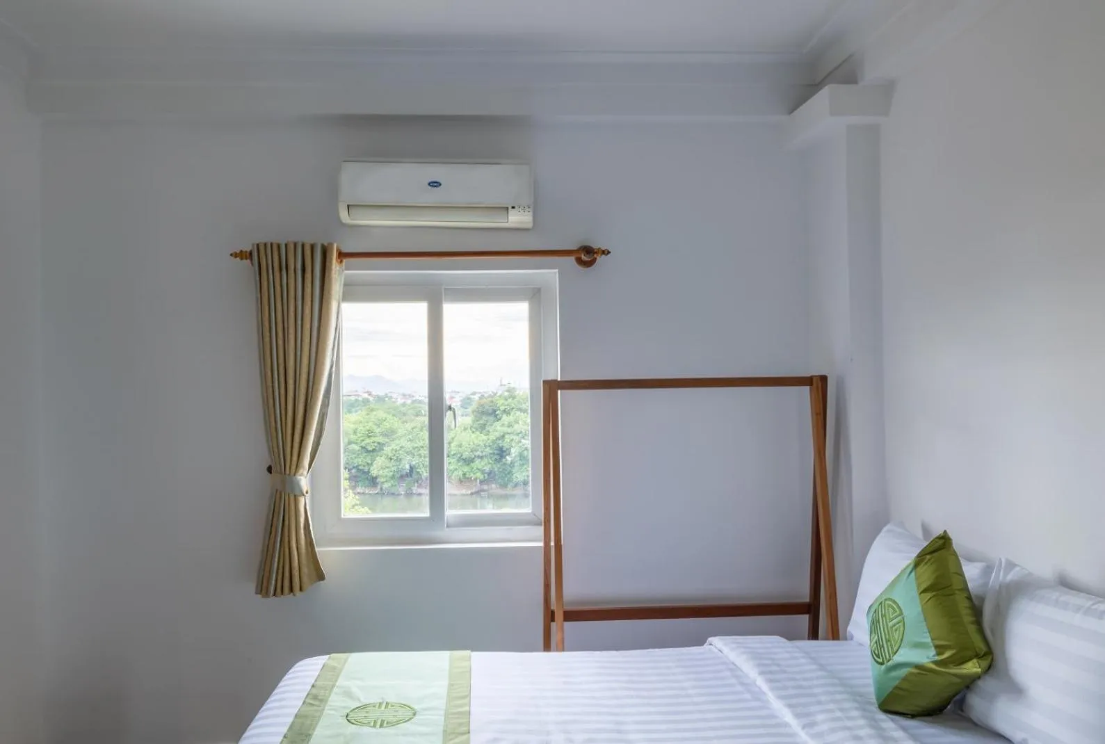 Bed in Purple Hue - Charming Riverside