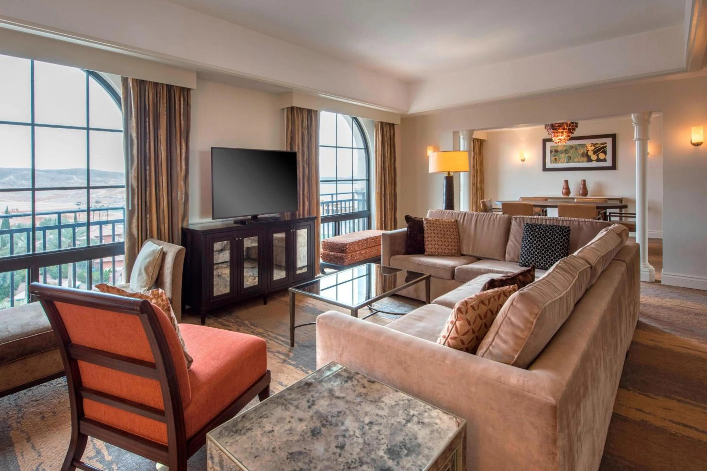 Living room in The Westin Lake Las Vegas Resort & Spa