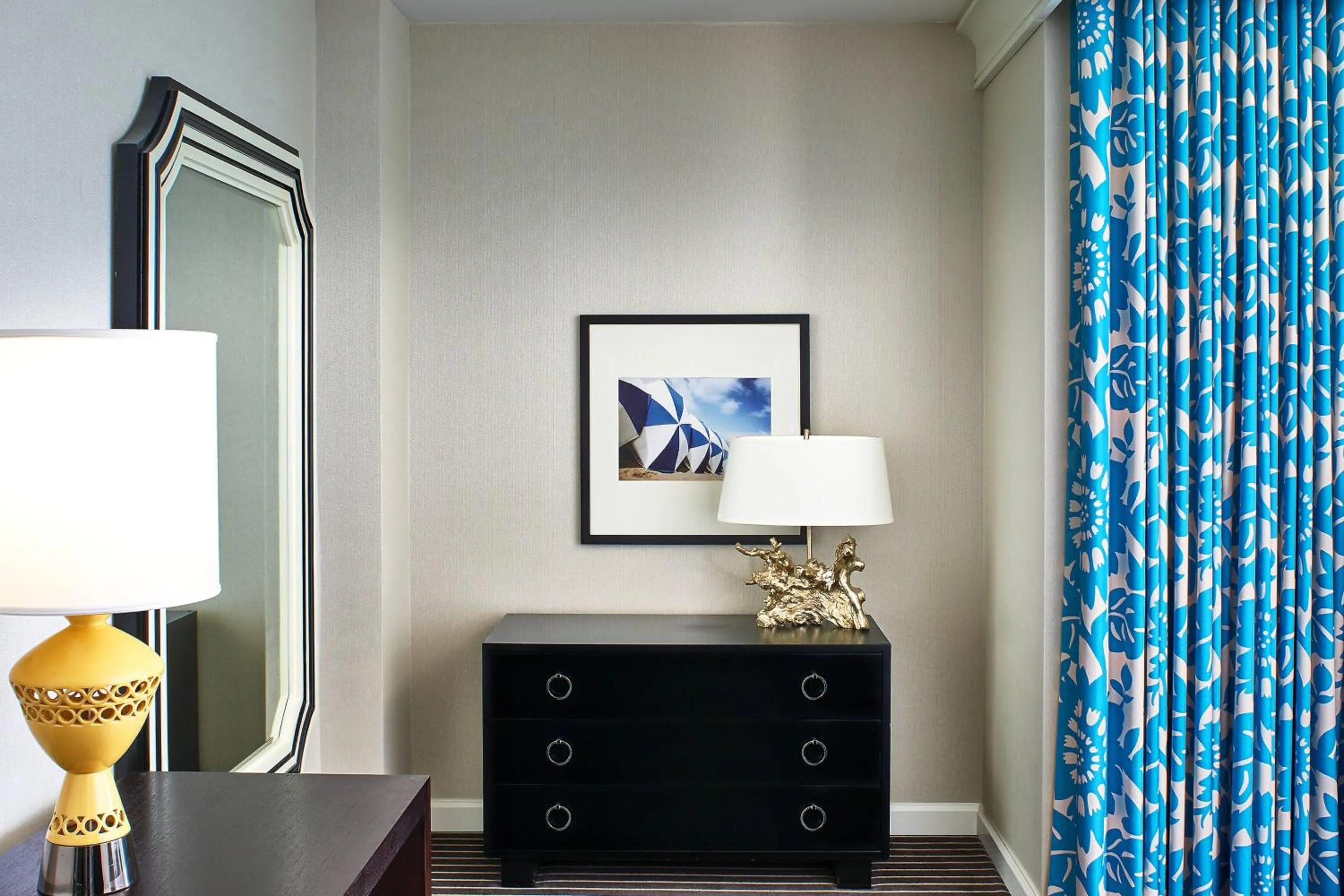 2 Queen Beds, Deluxe Guest Room in Hyatt Centric Delfina Santa Monica