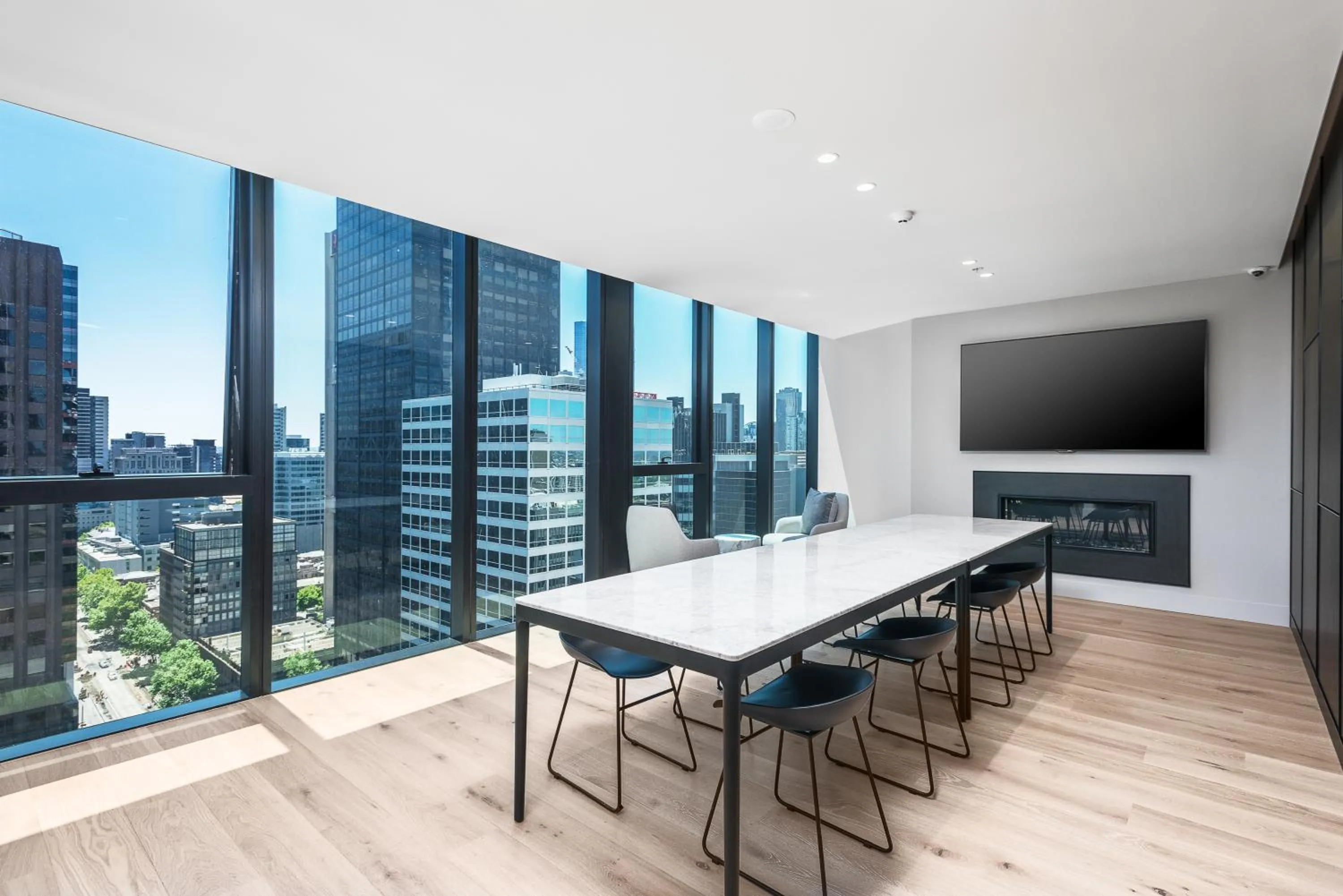 Meeting/conference room in Collins House Apartments by CLLIX