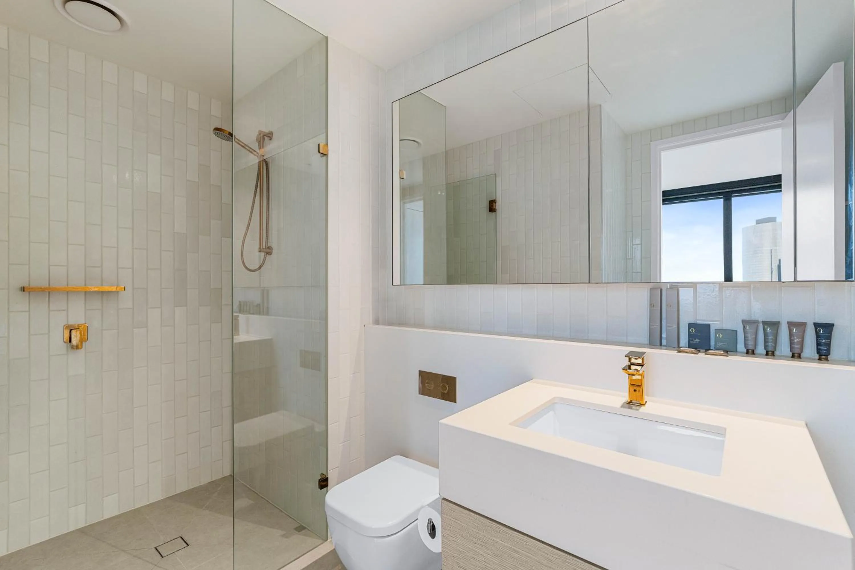 Shower in Collins House Apartments by CLLIX