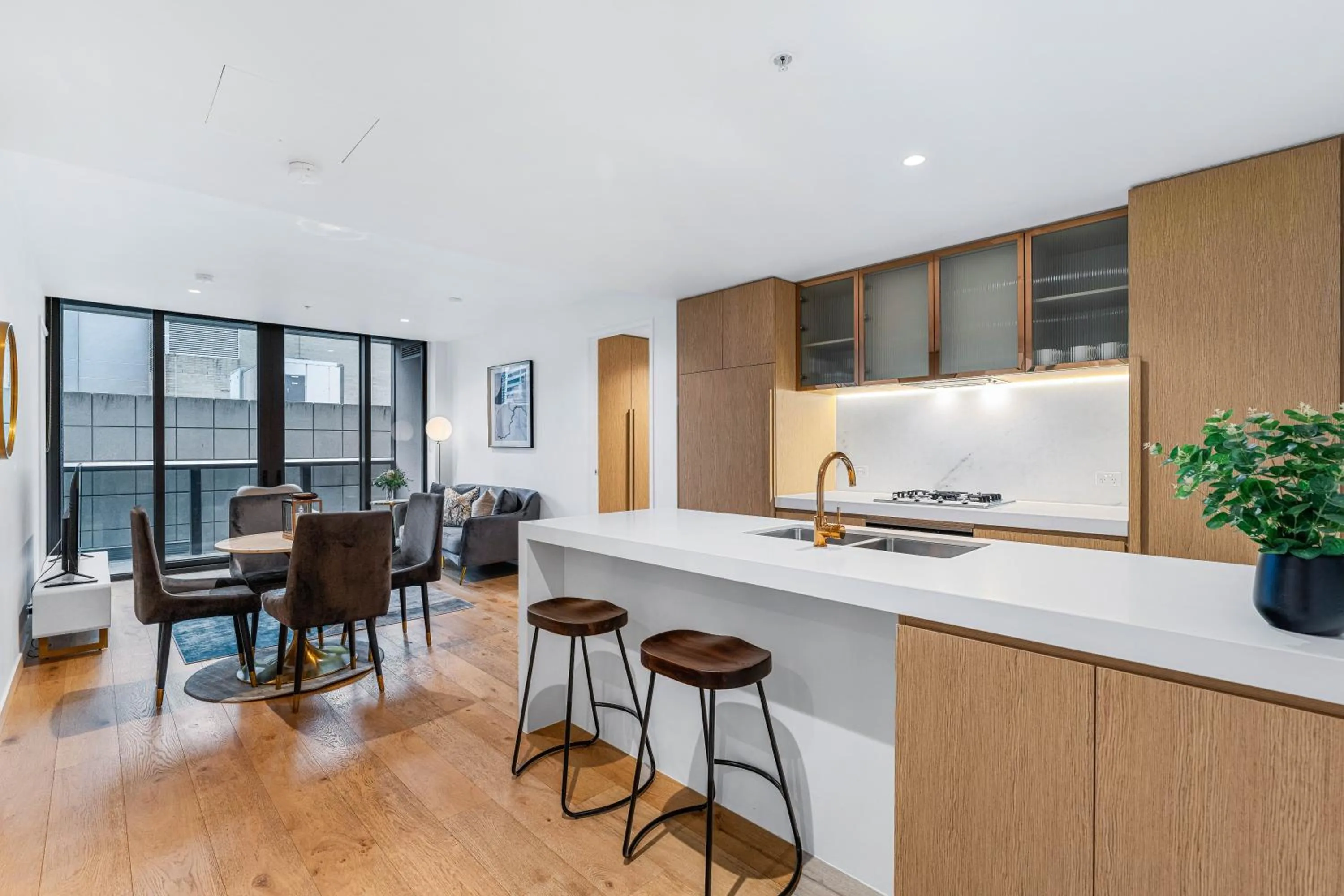 Kitchen or kitchenette in Collins House Apartments by CLLIX