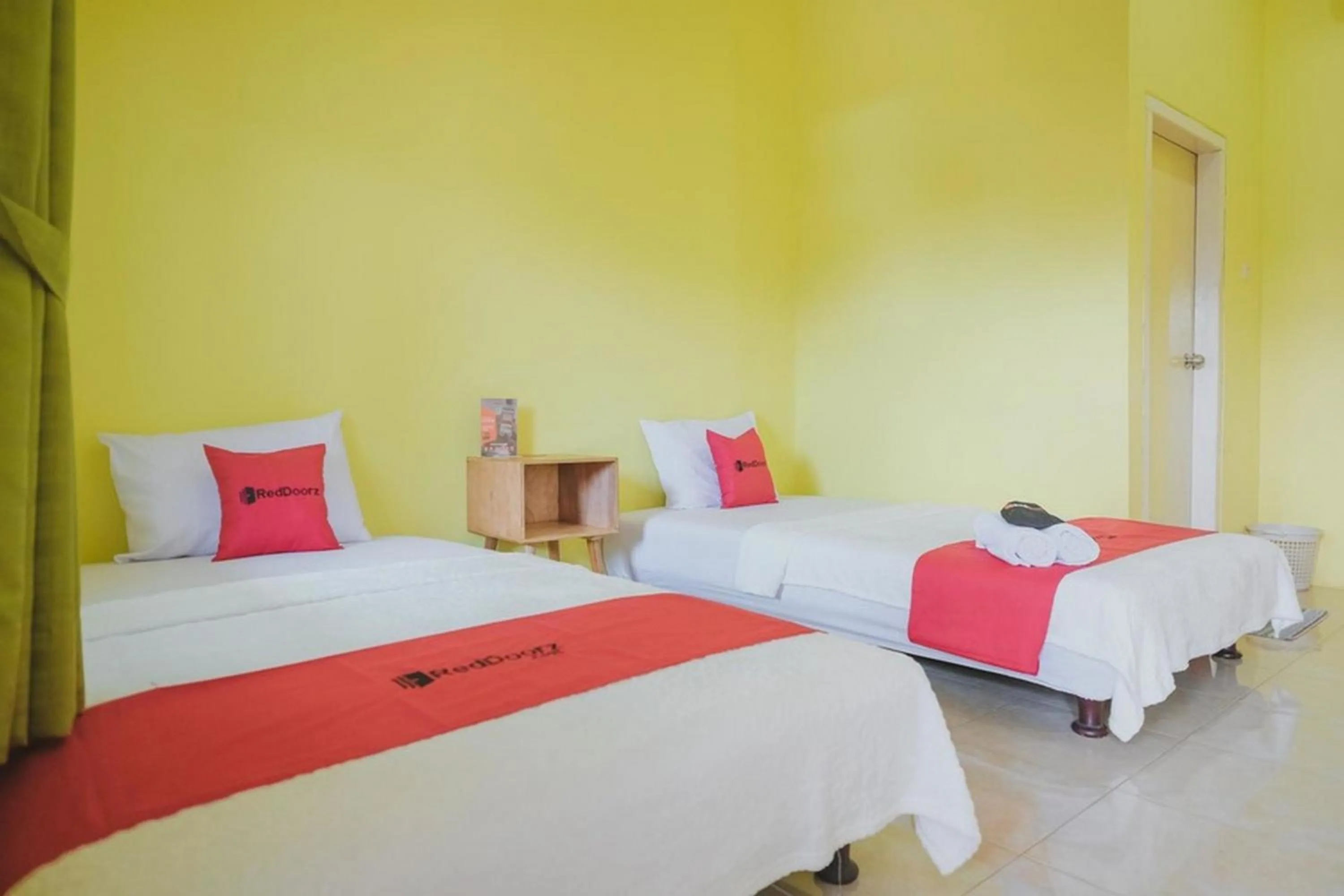 RedDoorz Syariah near Kantor Walikota Jambi