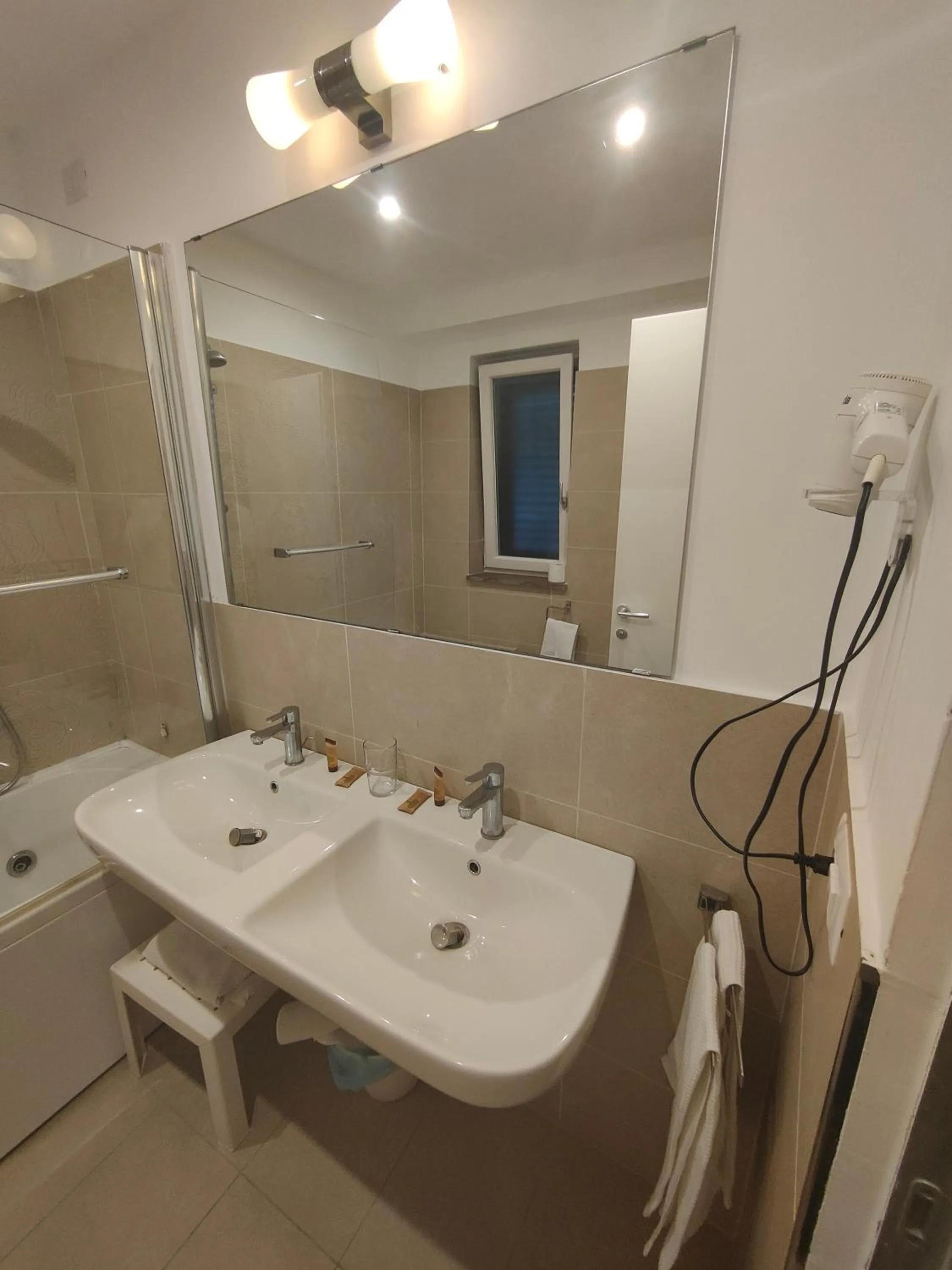 Hotel e Residence Il Faro Acciaroli