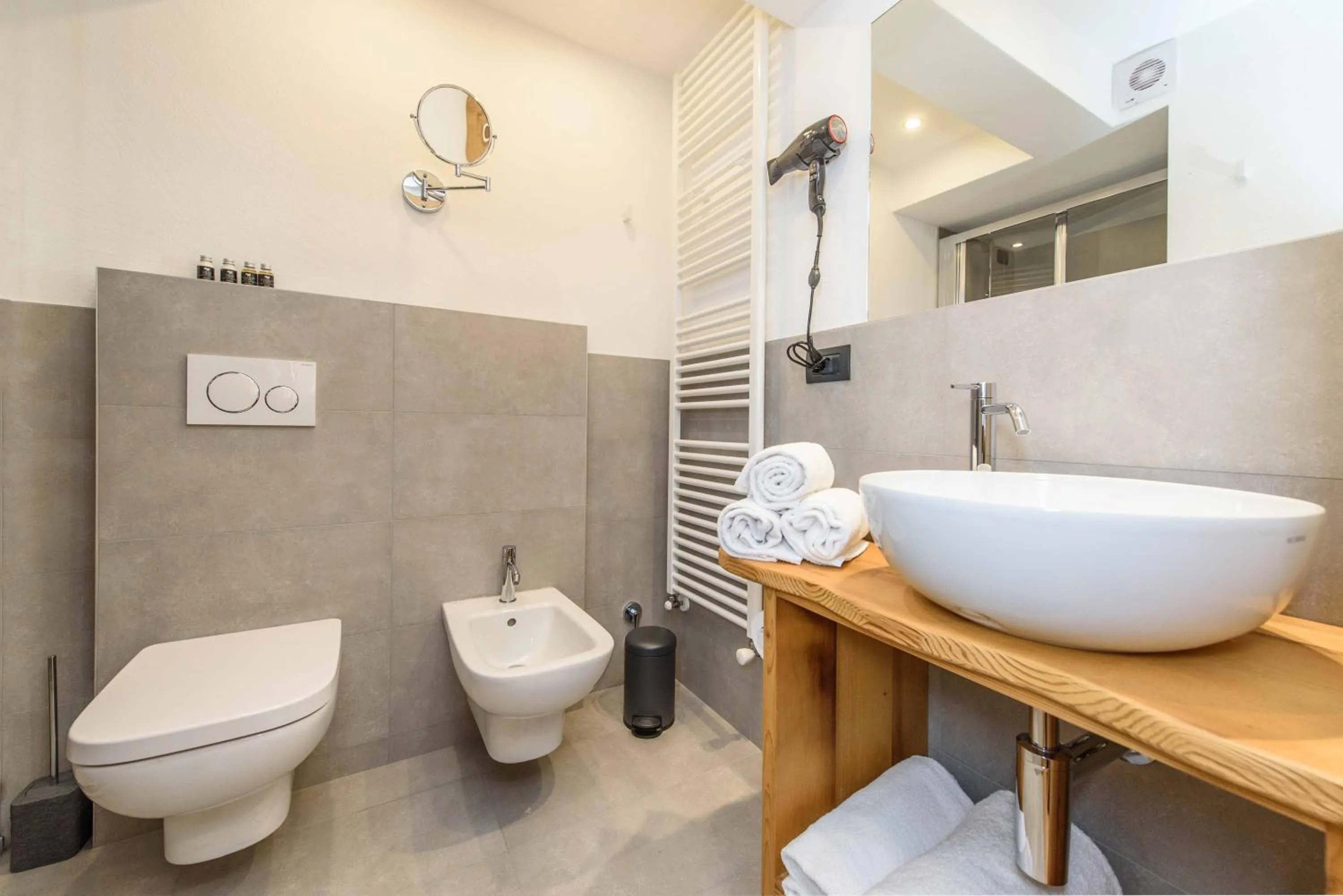 Bathroom in Hotel Des Roses
