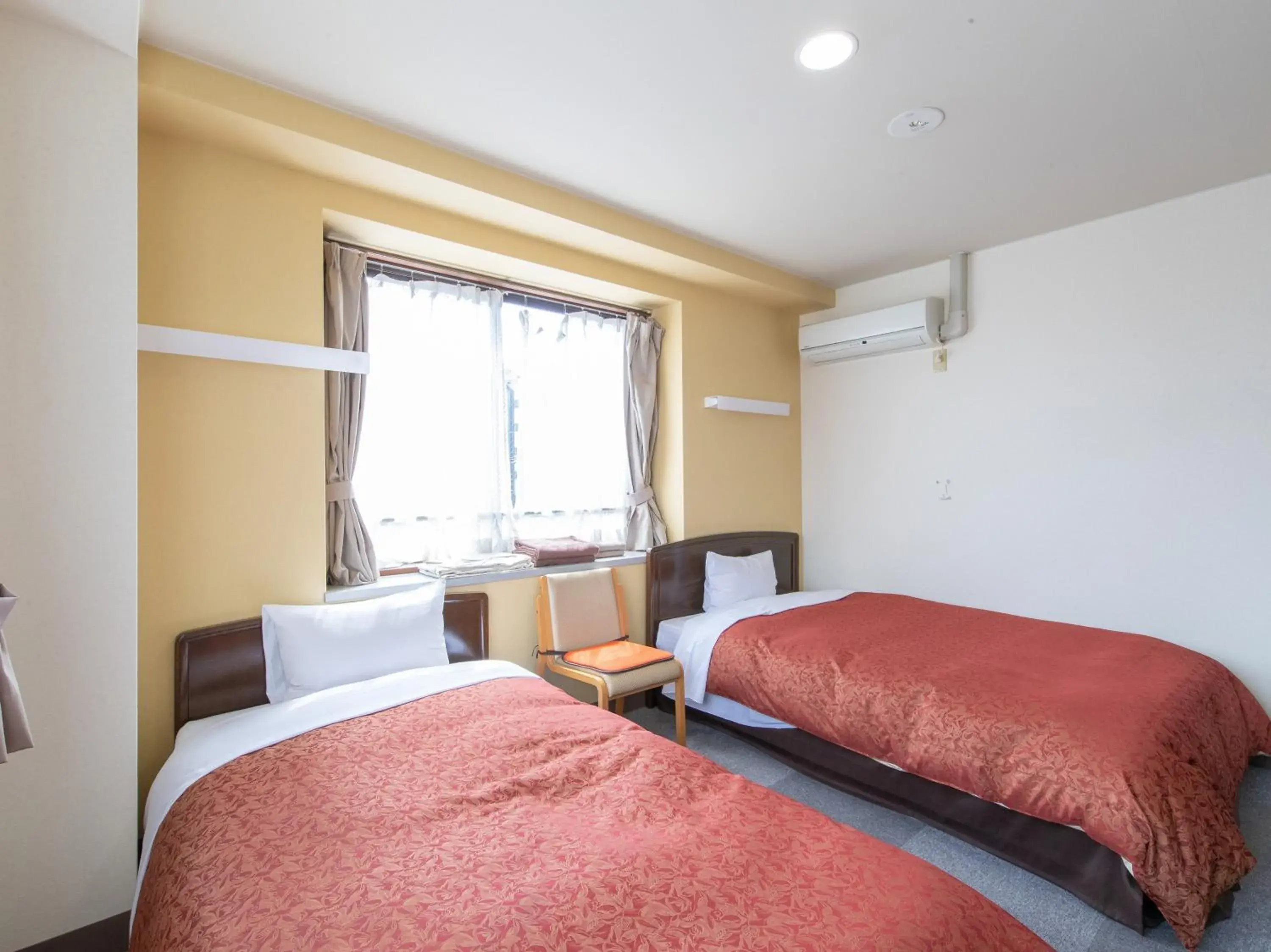 Twin Room - single occupancy in Tabist Rays Hotel Yakata Twin Room - single occupancy in Tabist Rays Hotel Yakata