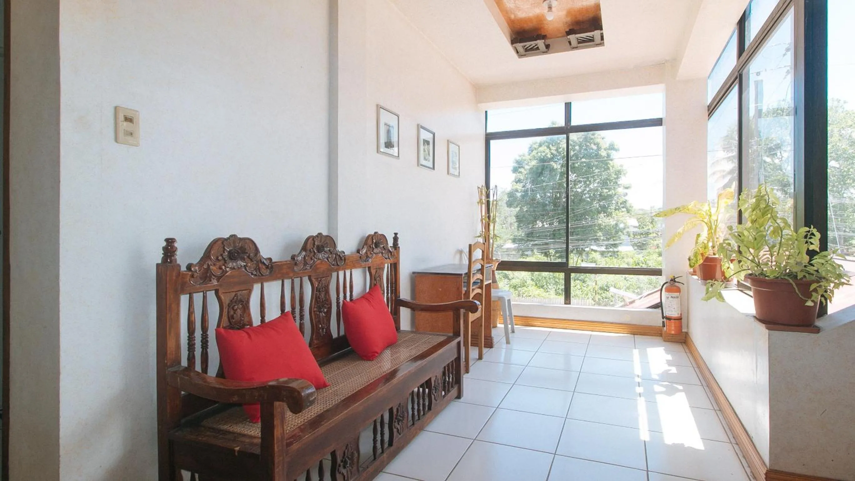 Property building in RedDoorz at Coco Grove Tourist Inn