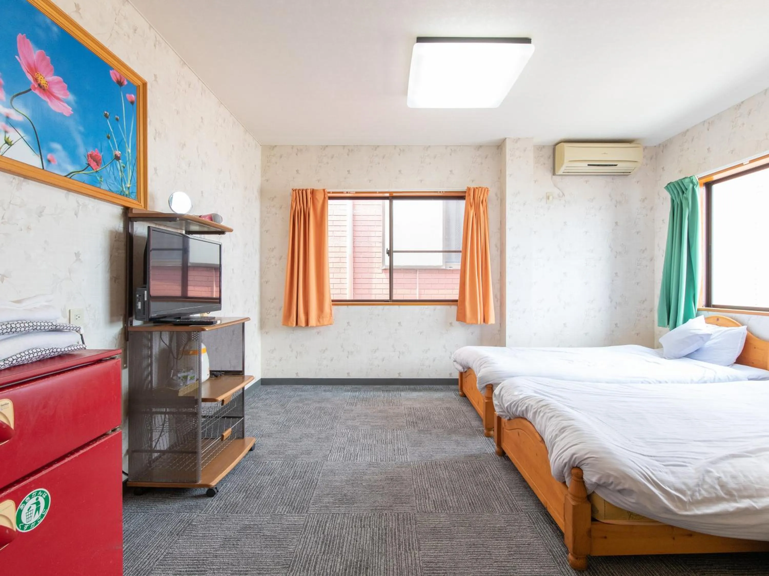 Photo of the whole room, Bed in Tabist Izumi Yusen Shukuhaku Center