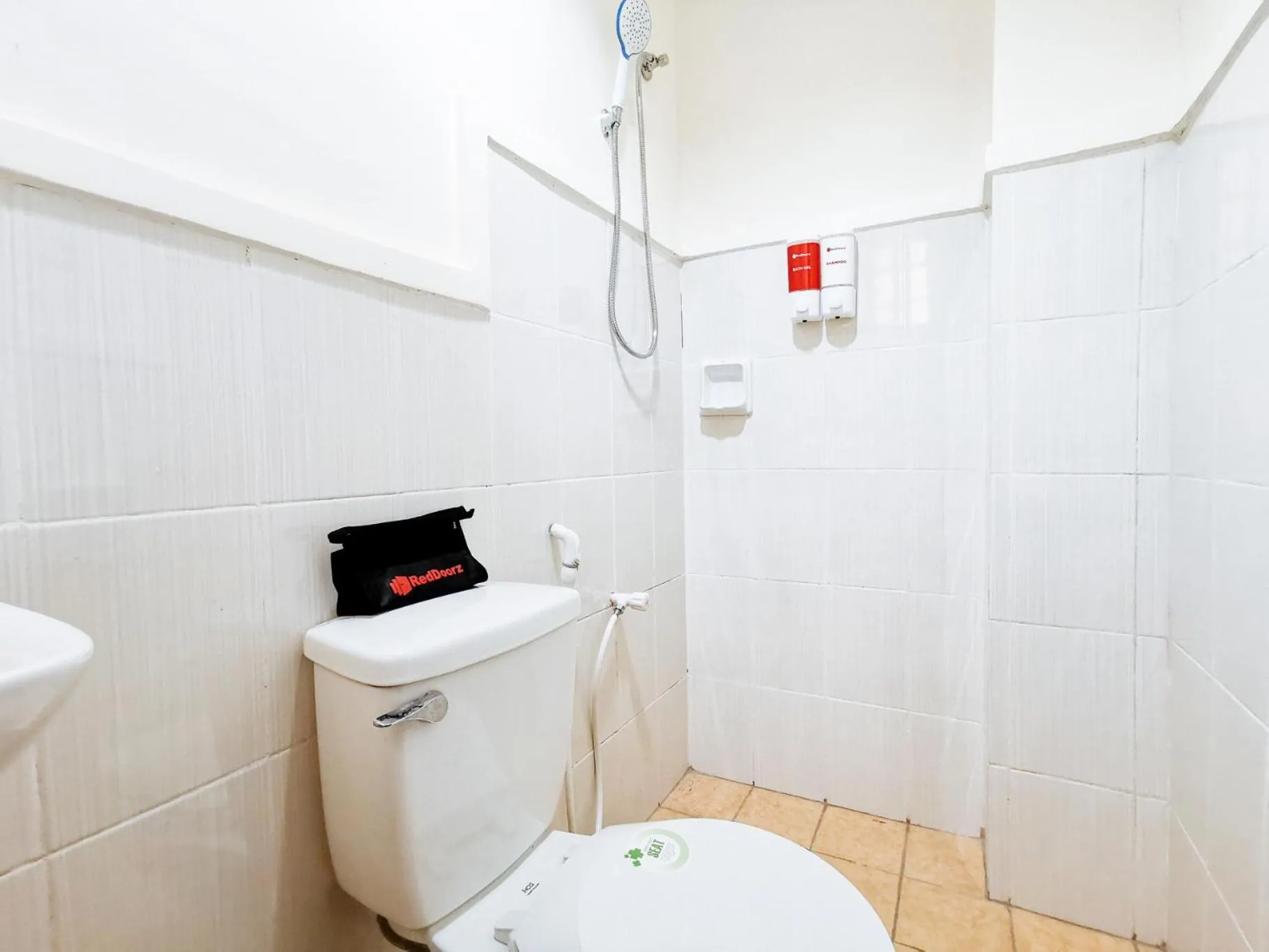 Bathroom in RedDoorz Plus near Ateneo de Davao