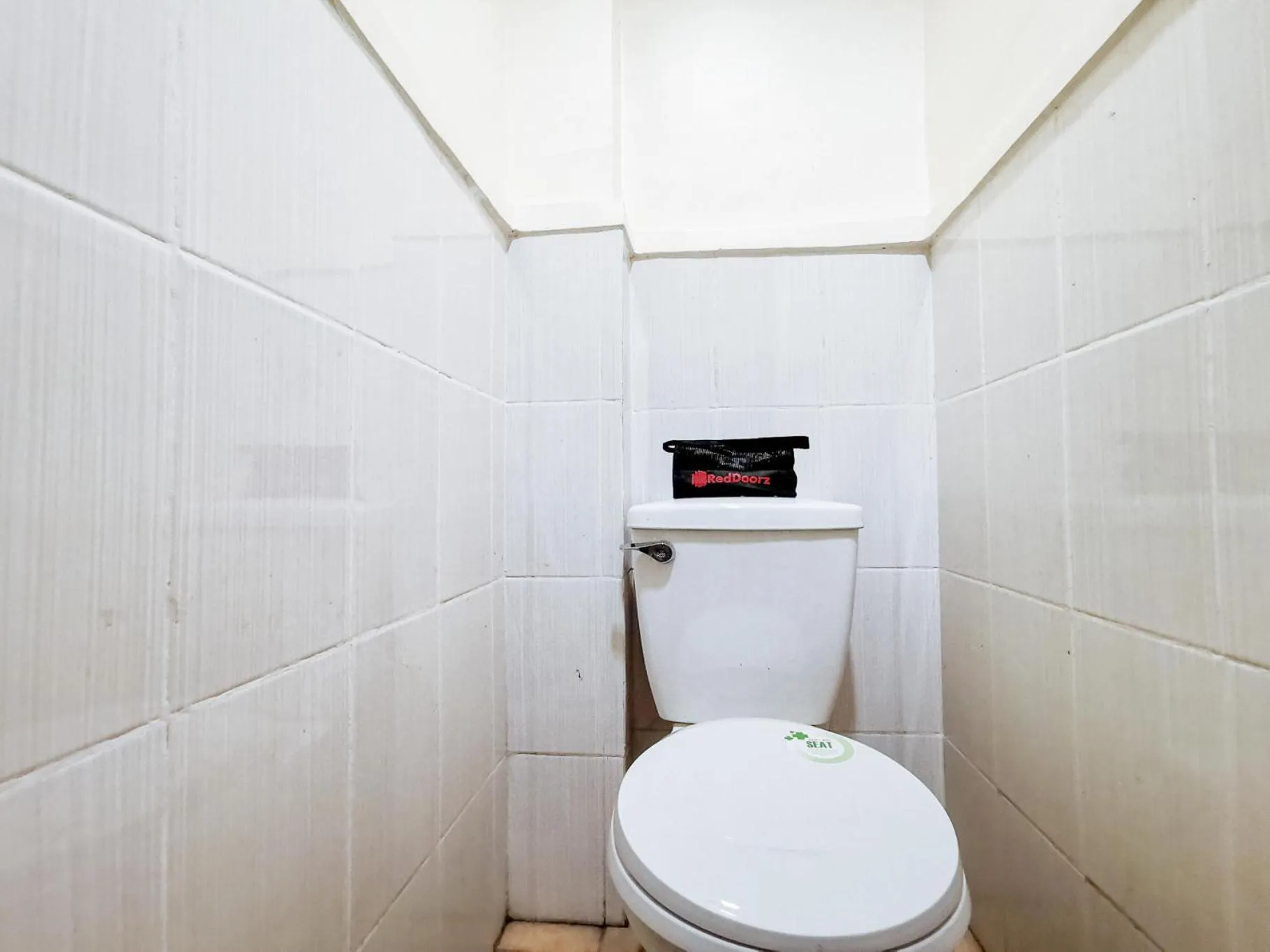 Bathroom in RedDoorz Plus near Ateneo de Davao