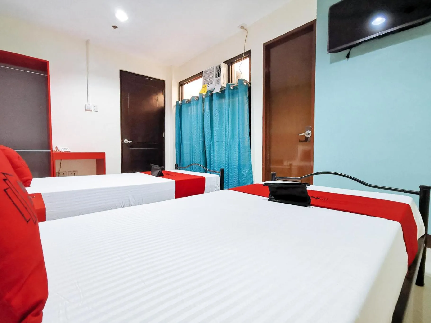 Bedroom in RedDoorz Plus near Ateneo de Davao