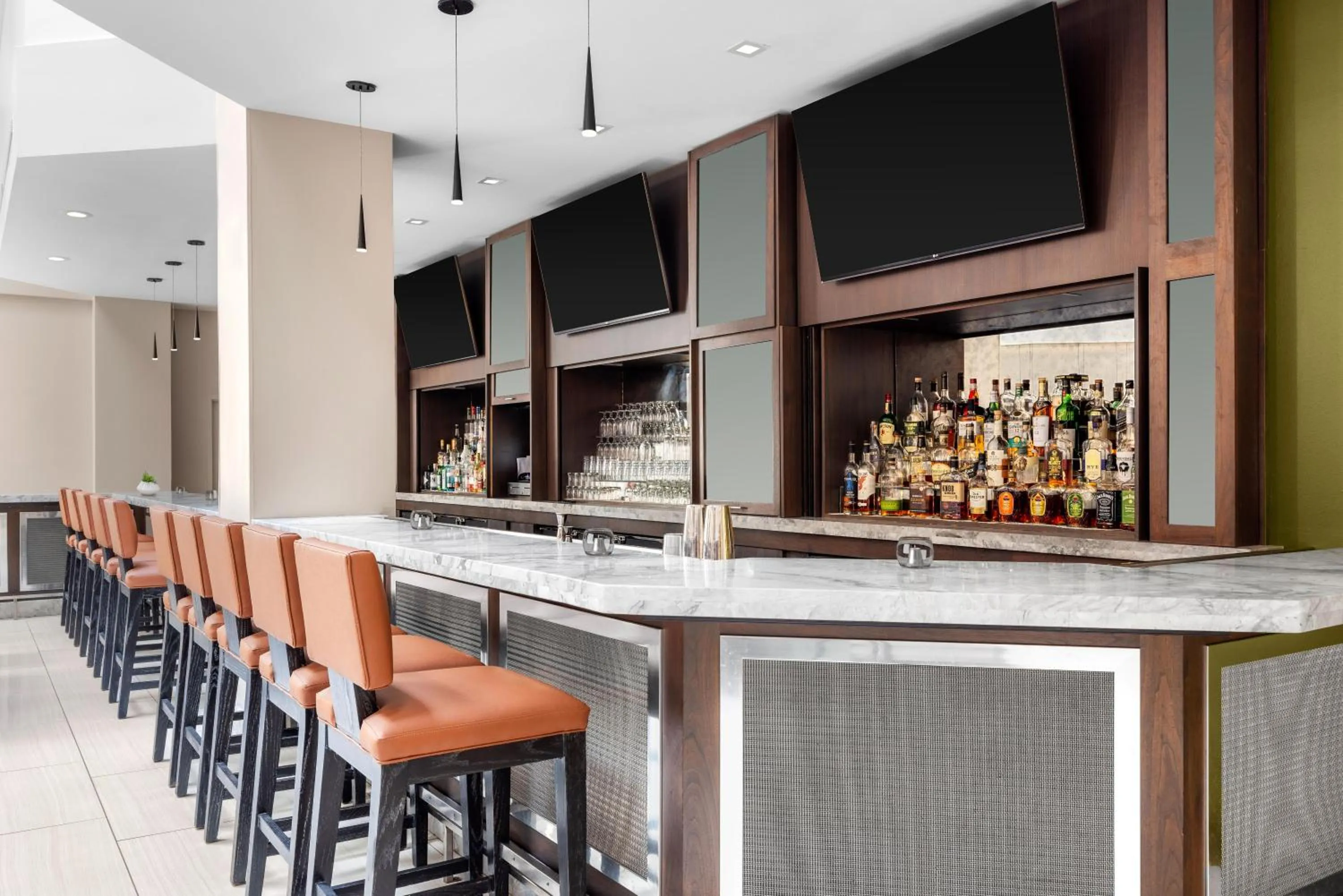 Lounge or bar in Sheraton Suites Galleria Atlanta