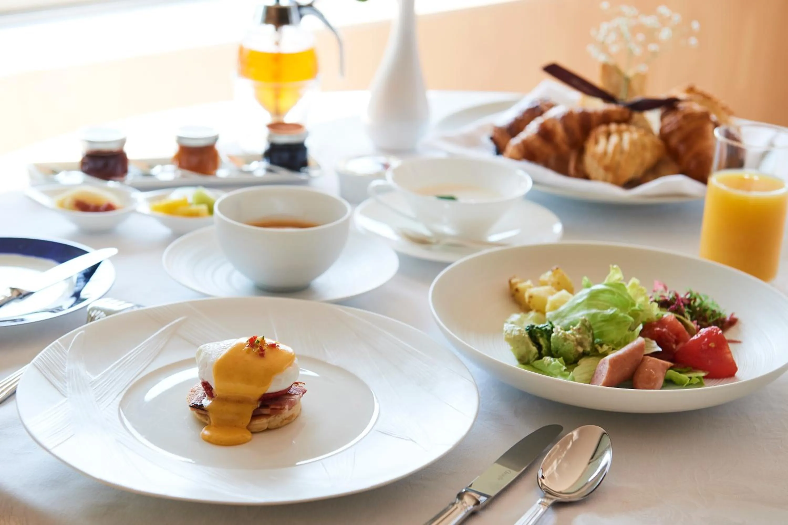 Breakfast in THE HIRAMATSU HOTELS & RESORTS KASHIKOJIMA