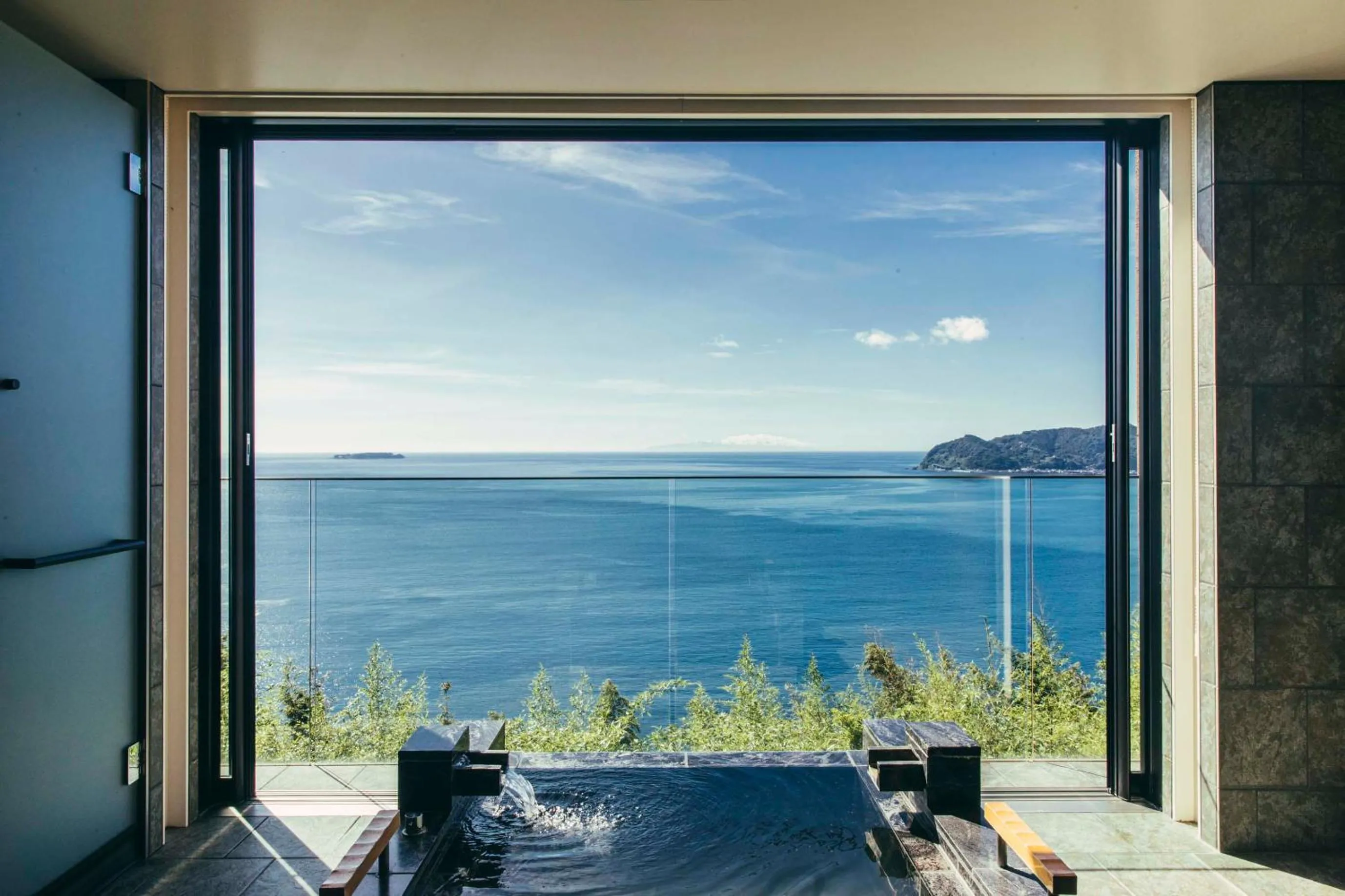 Hot Spring Bath in THE HIRAMATSU HOTELS & RESORTS ATAMI