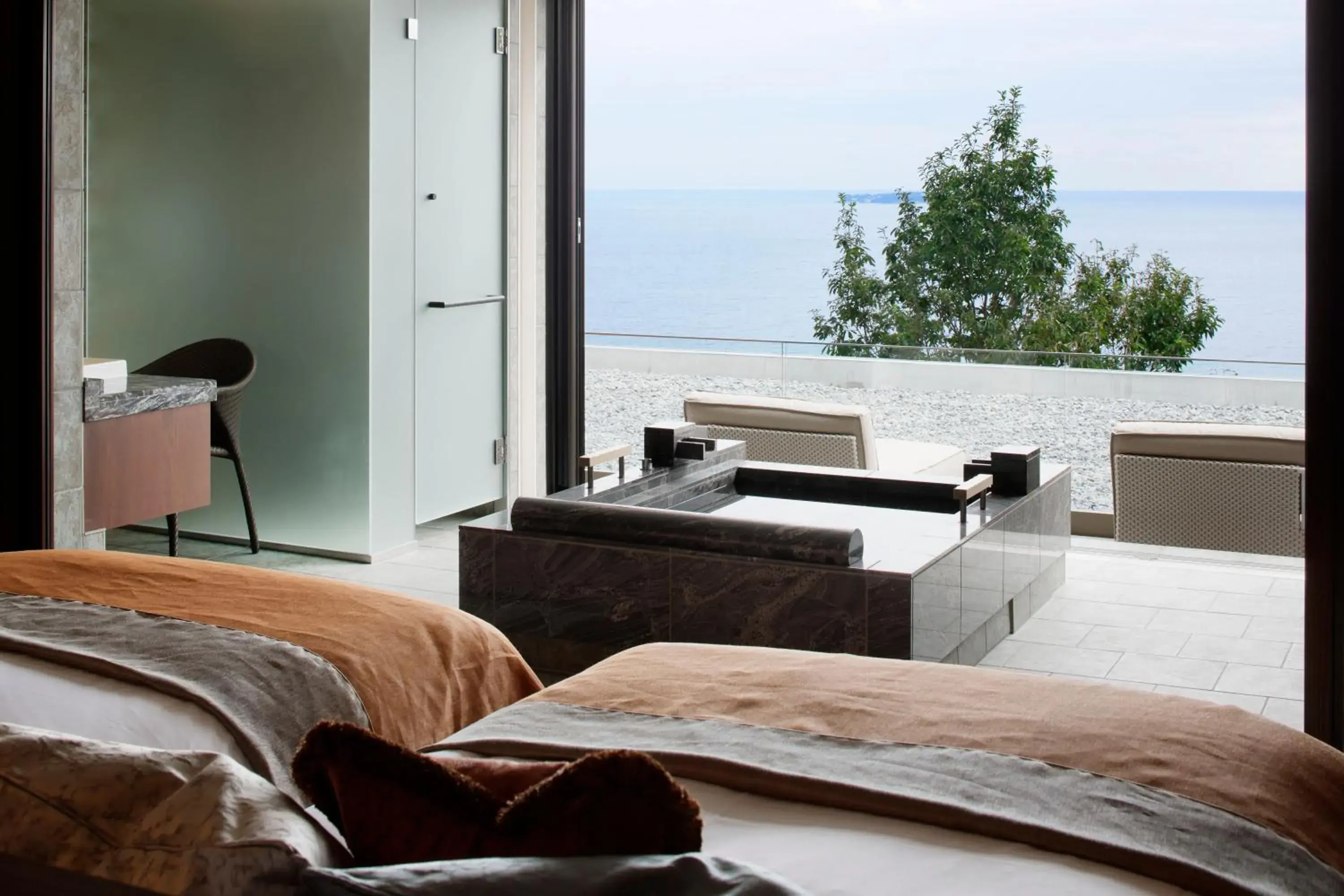 Twin Room 2F in THE HIRAMATSU HOTELS & RESORTS ATAMI Twin Room 2F in THE HIRAMATSU HOTELS & RESORTS ATAMI