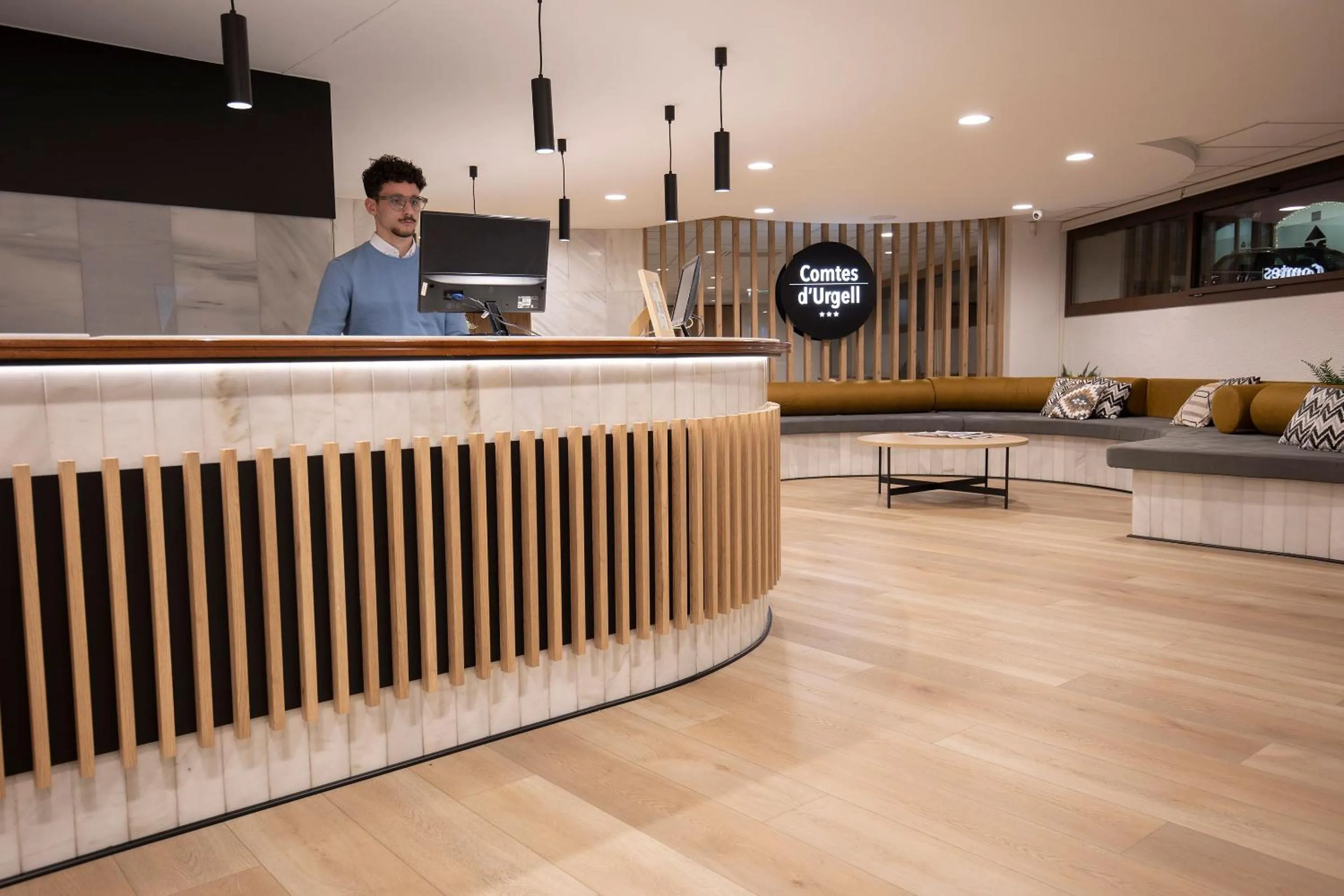 Lobby or reception in Hotel Comtes d'Urgell by Nexta