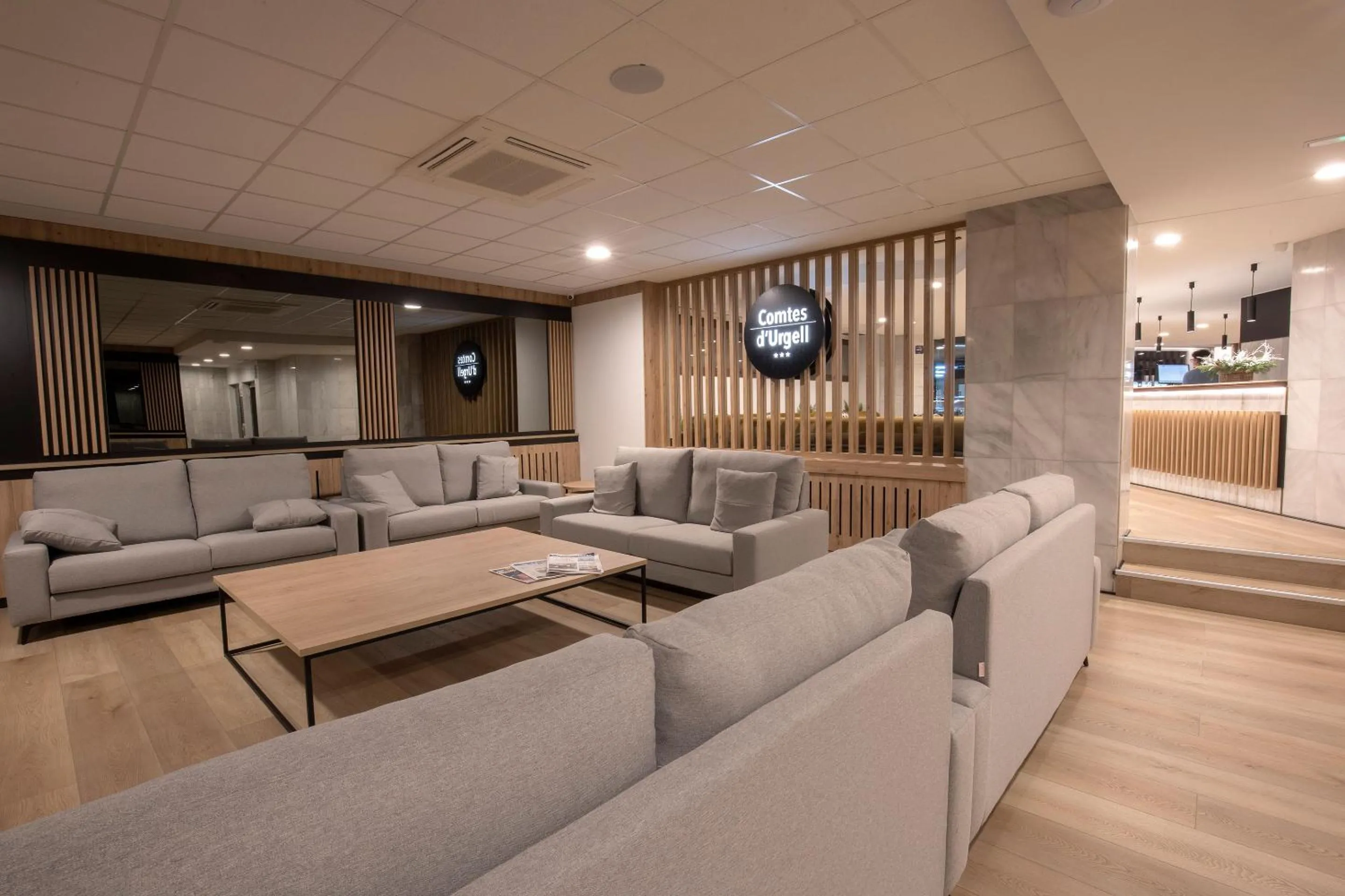 Living room in Hotel Comtes d'Urgell by Nexta