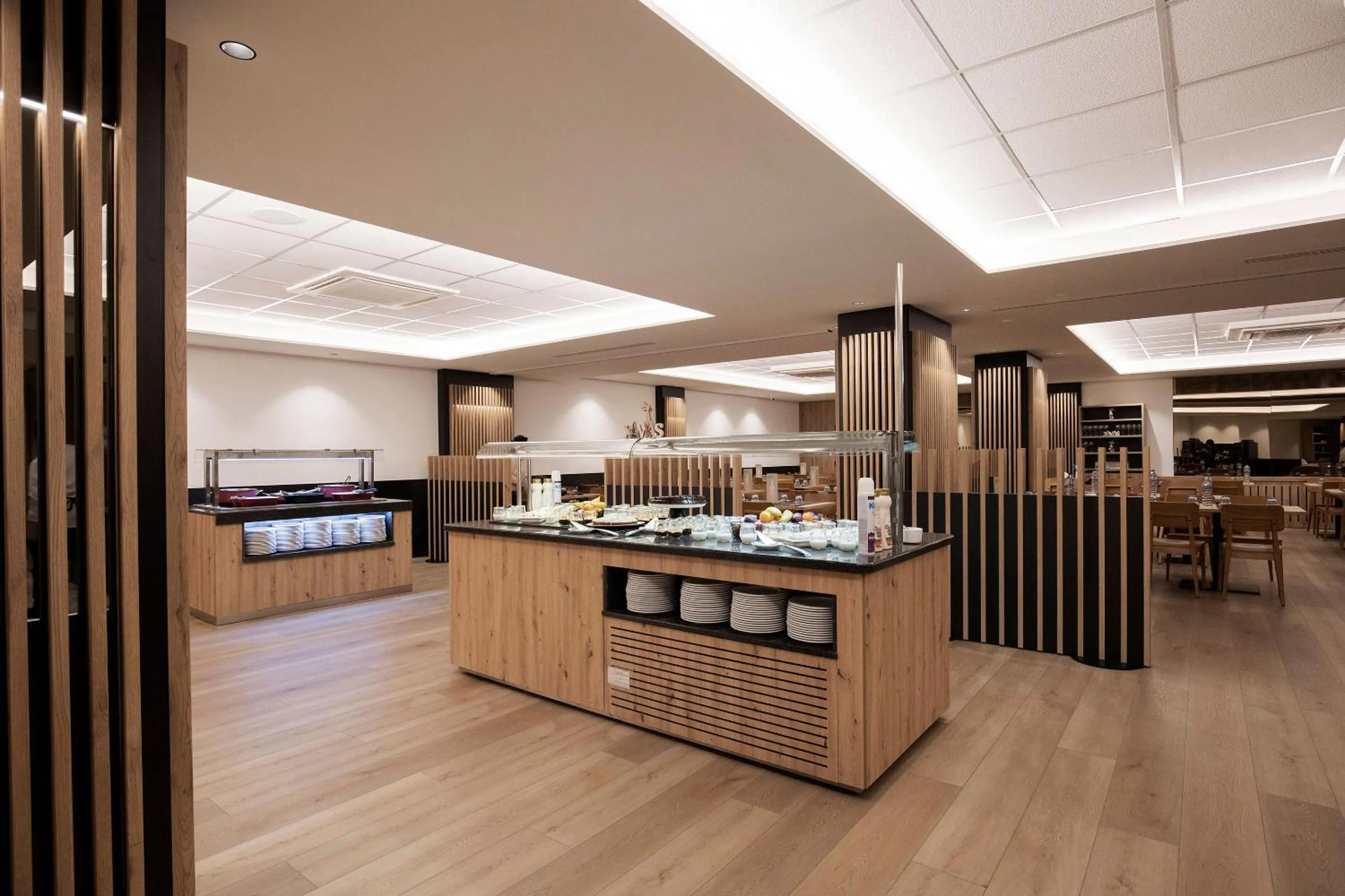 Restaurant/places to eat in Hotel Comtes d'Urgell by Nexta