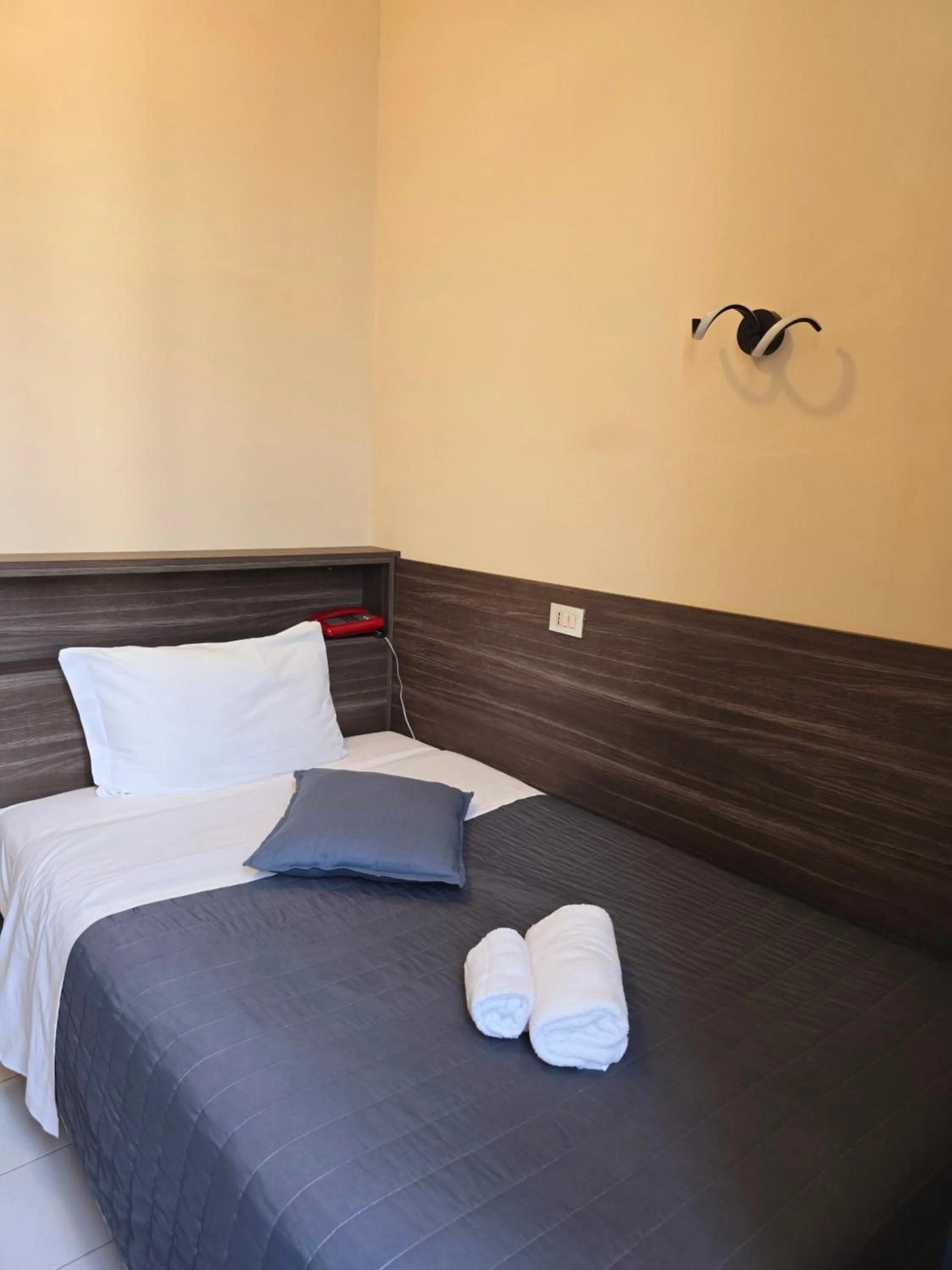 Bedroom, Bed in Hotel Romano