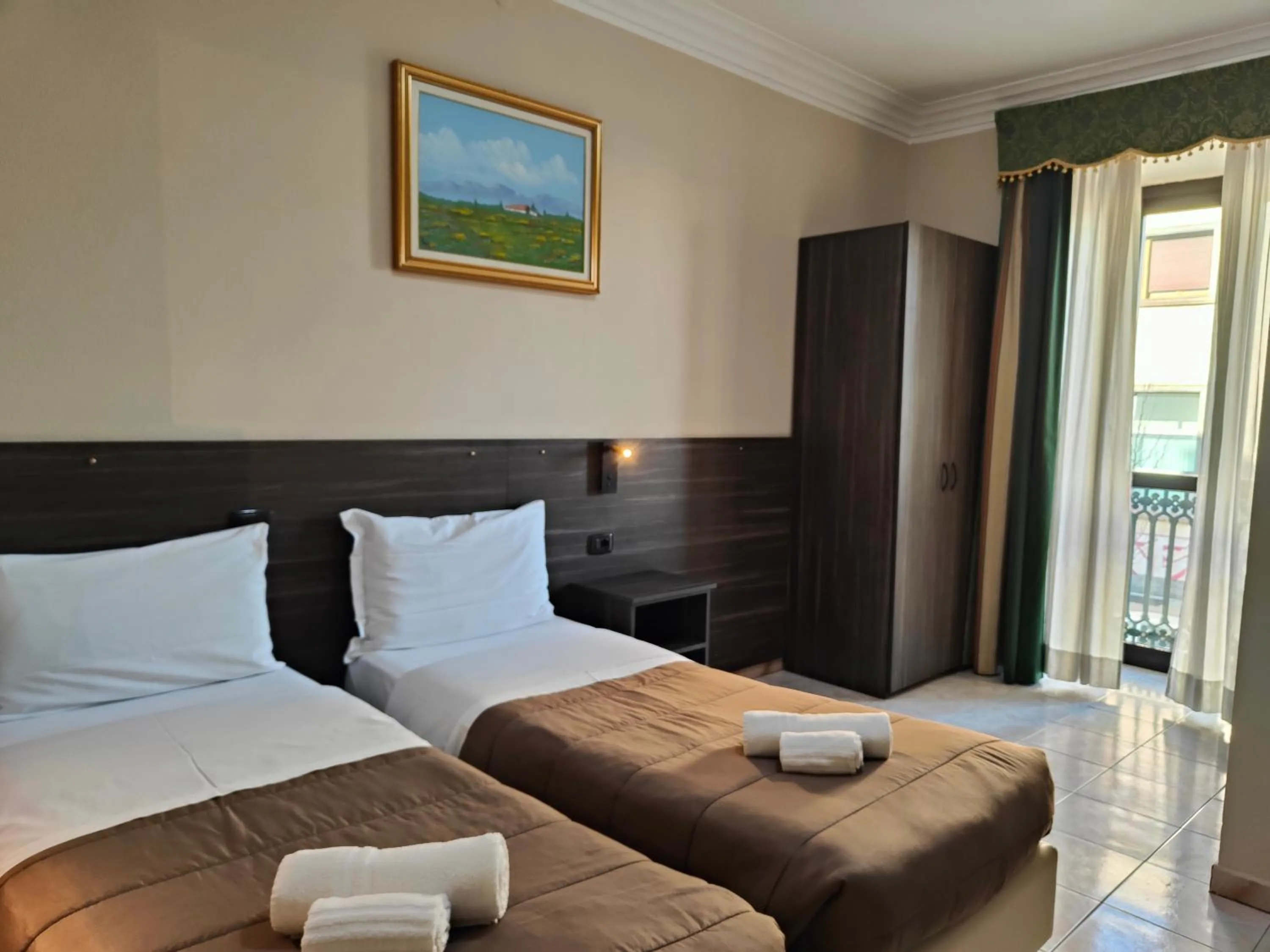 Bedroom, Bed in Hotel Romano