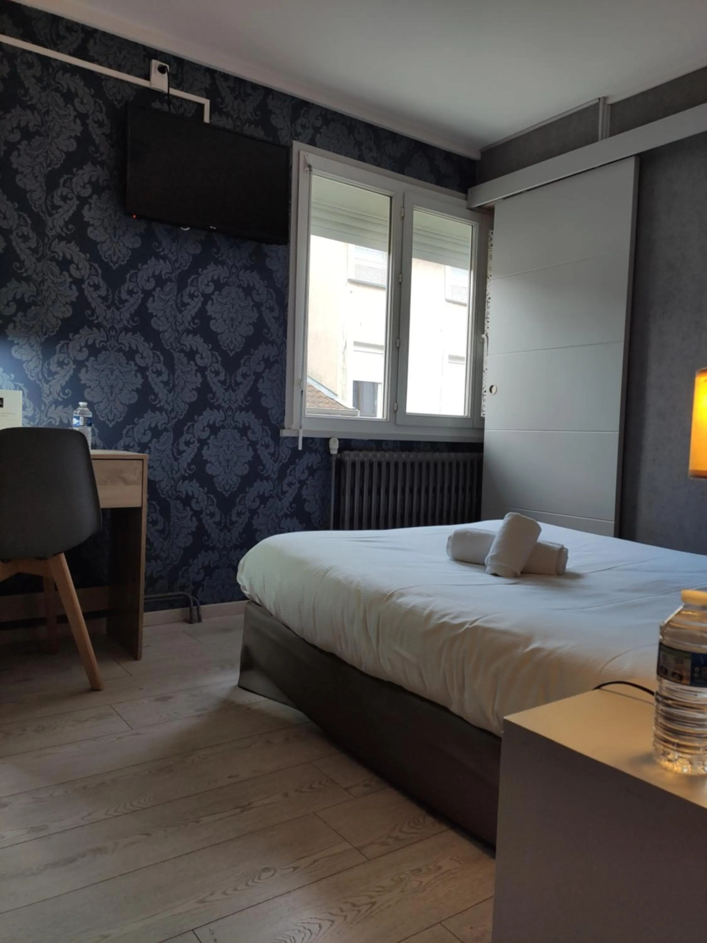 Bed in BAR HOTEL DU CENTRE (BDC)