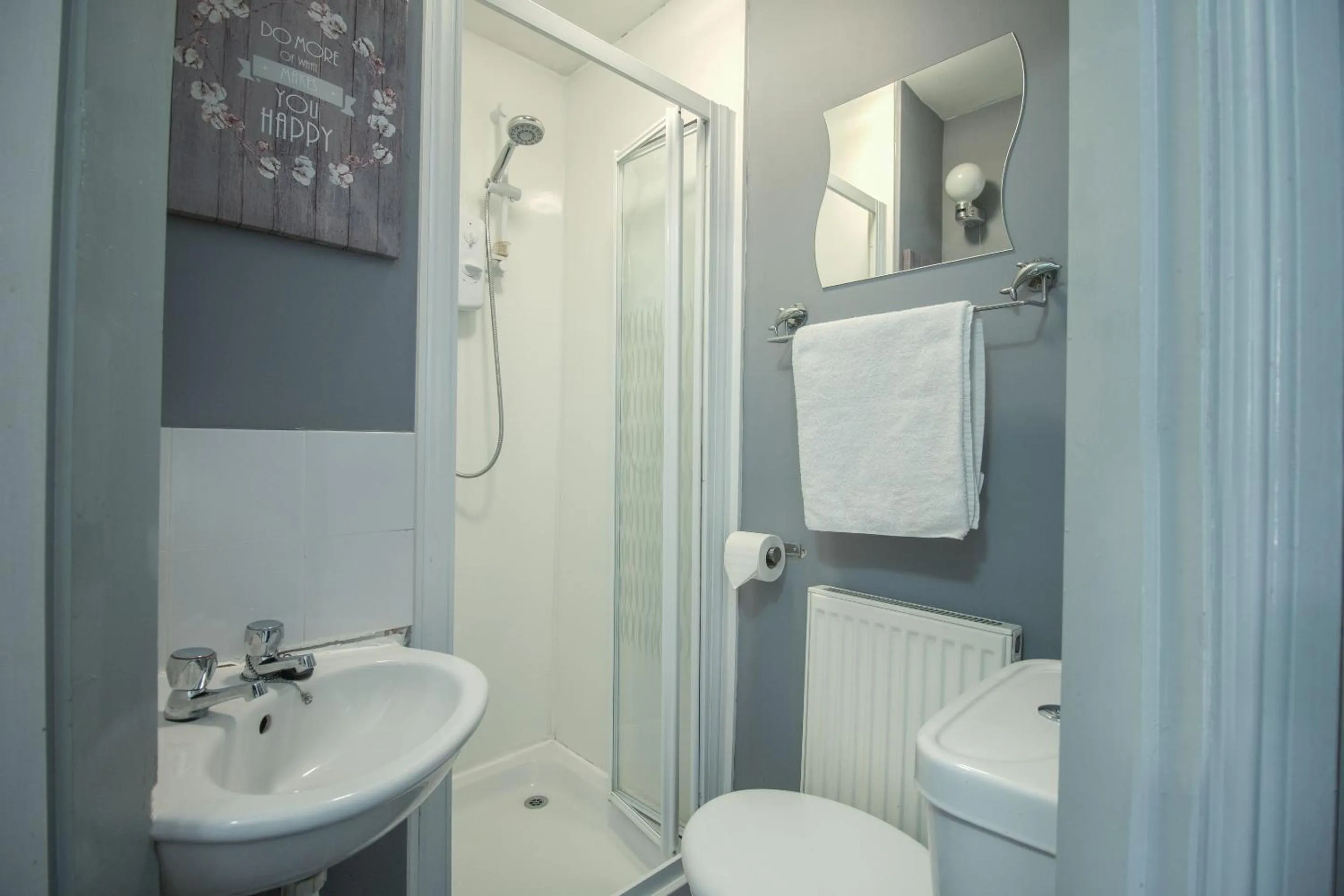 Bathroom in OYO Hotel Clamart