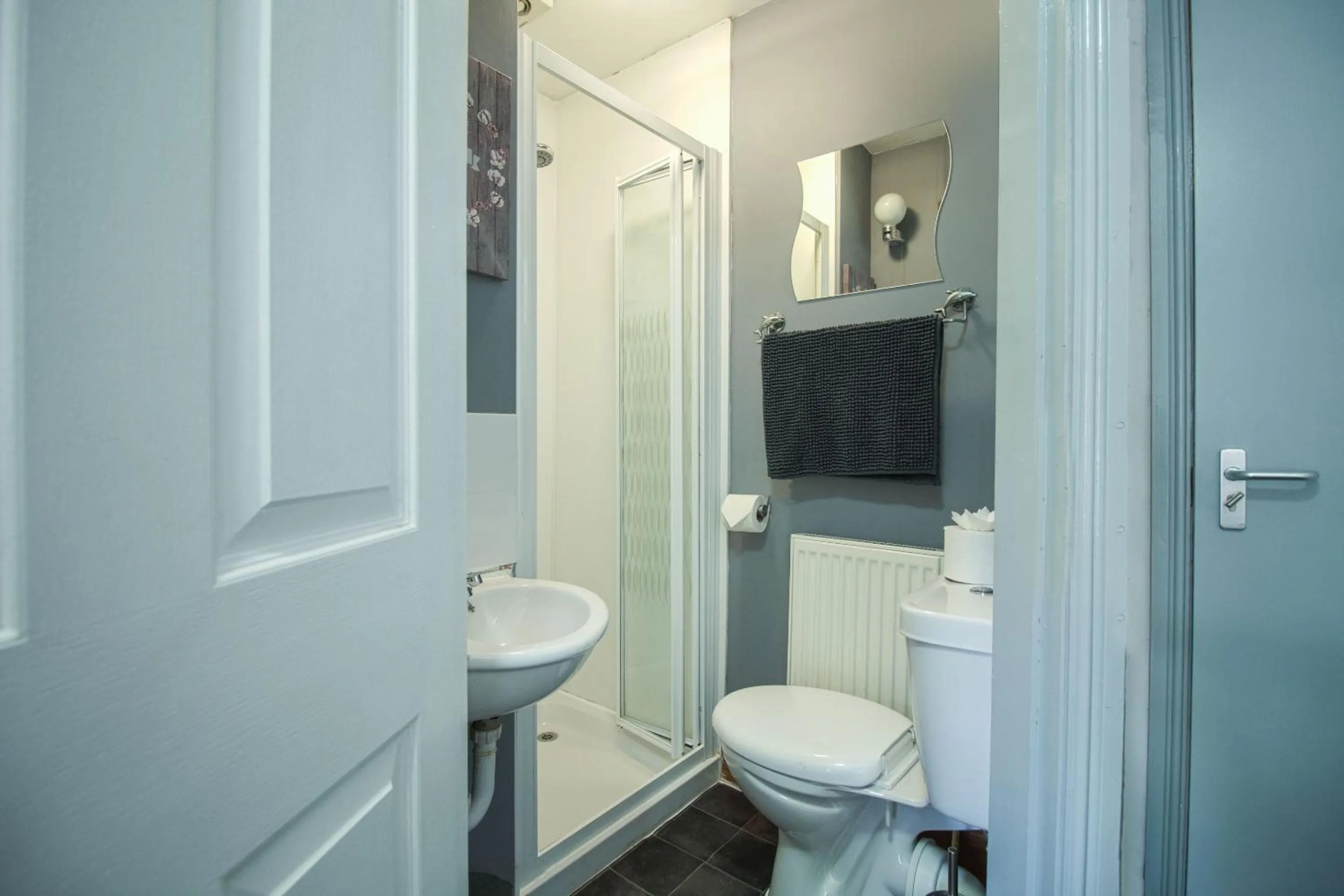 Bathroom in OYO Hotel Clamart