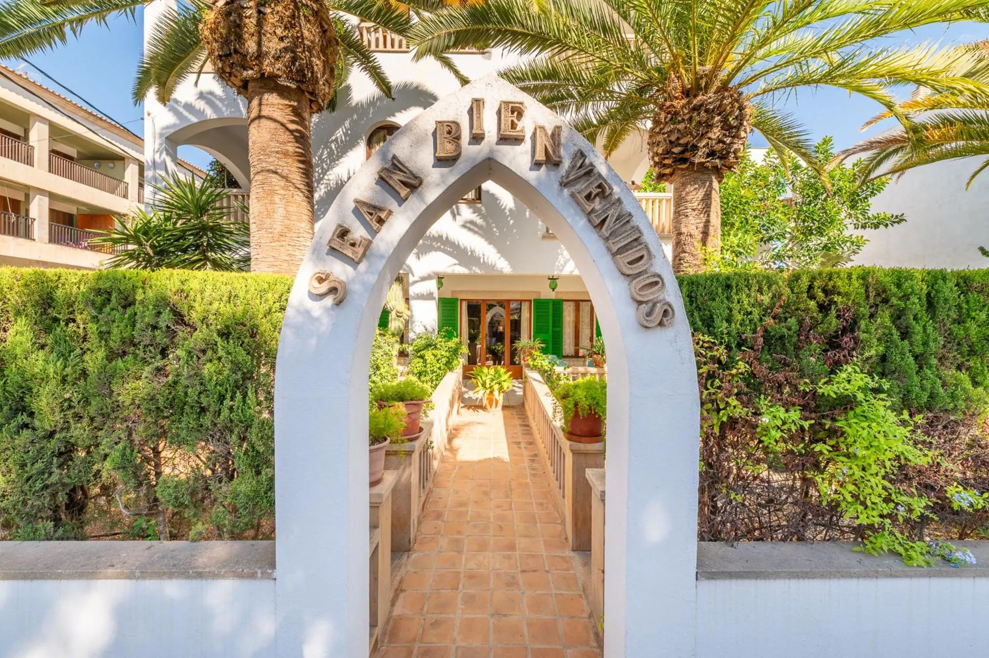 Property building in Hotel Martorell by MHR