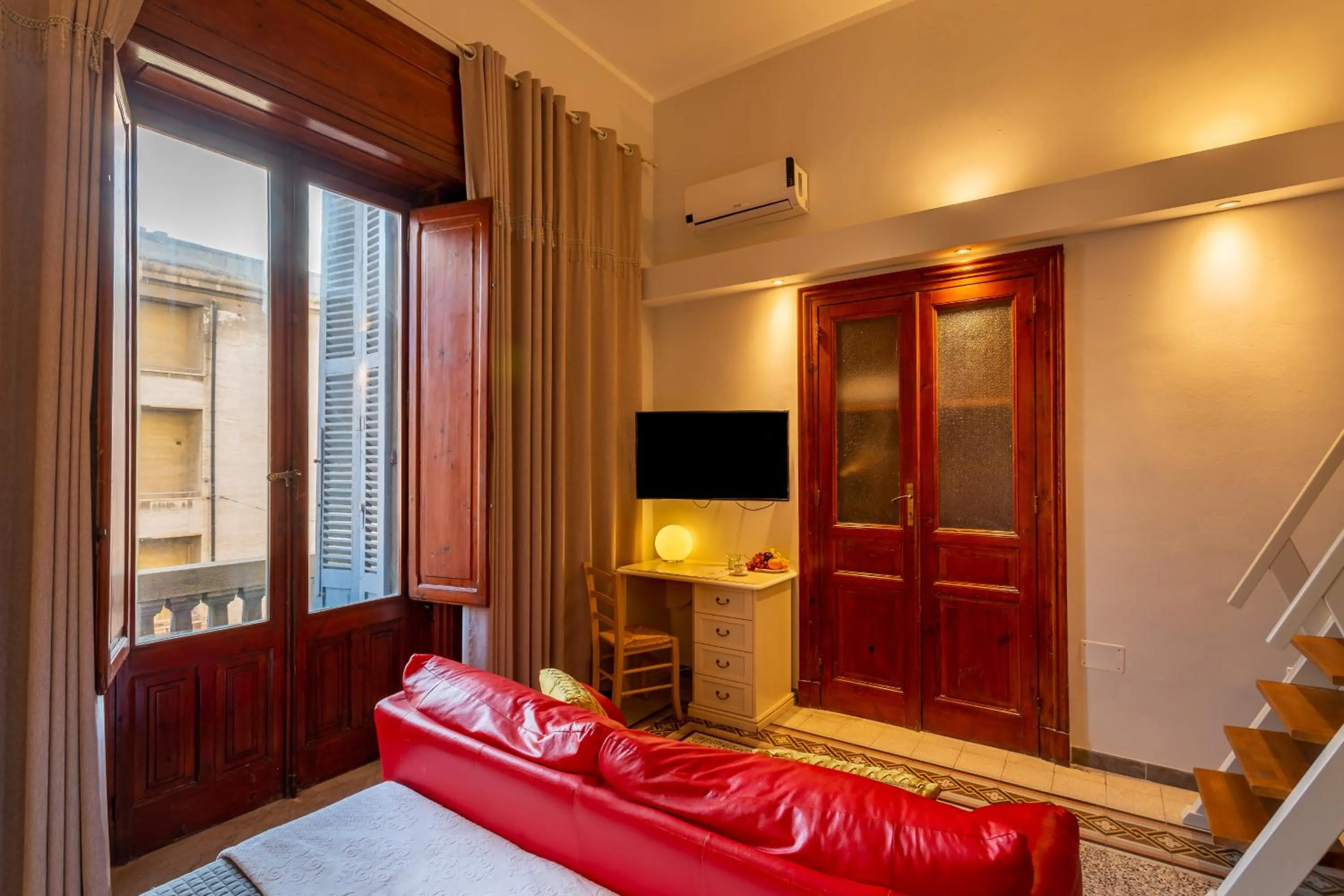 TV and multimedia, Bed in Marlin Rooms