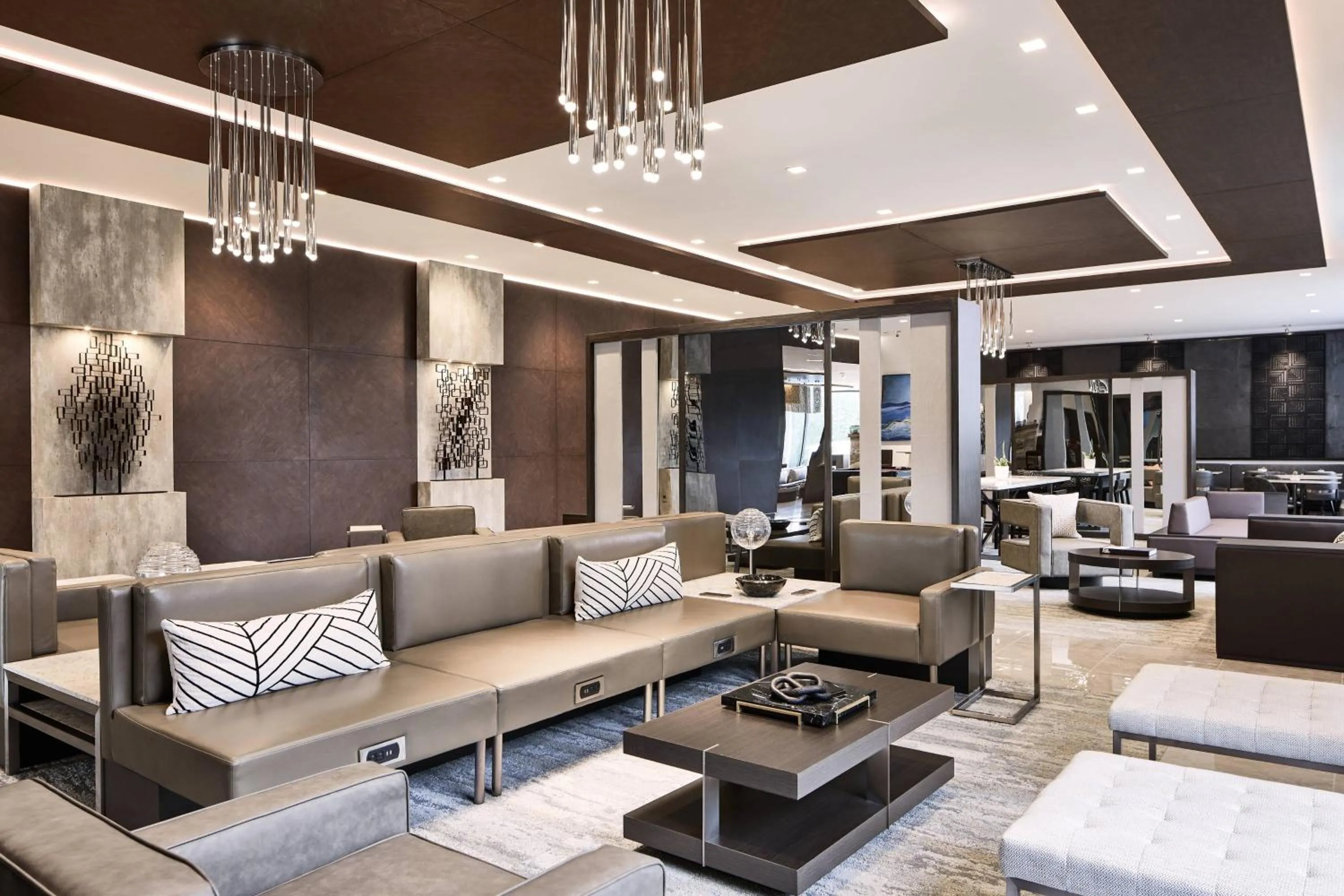 Lounge or bar in AC Hotel by Marriott Bridgewater