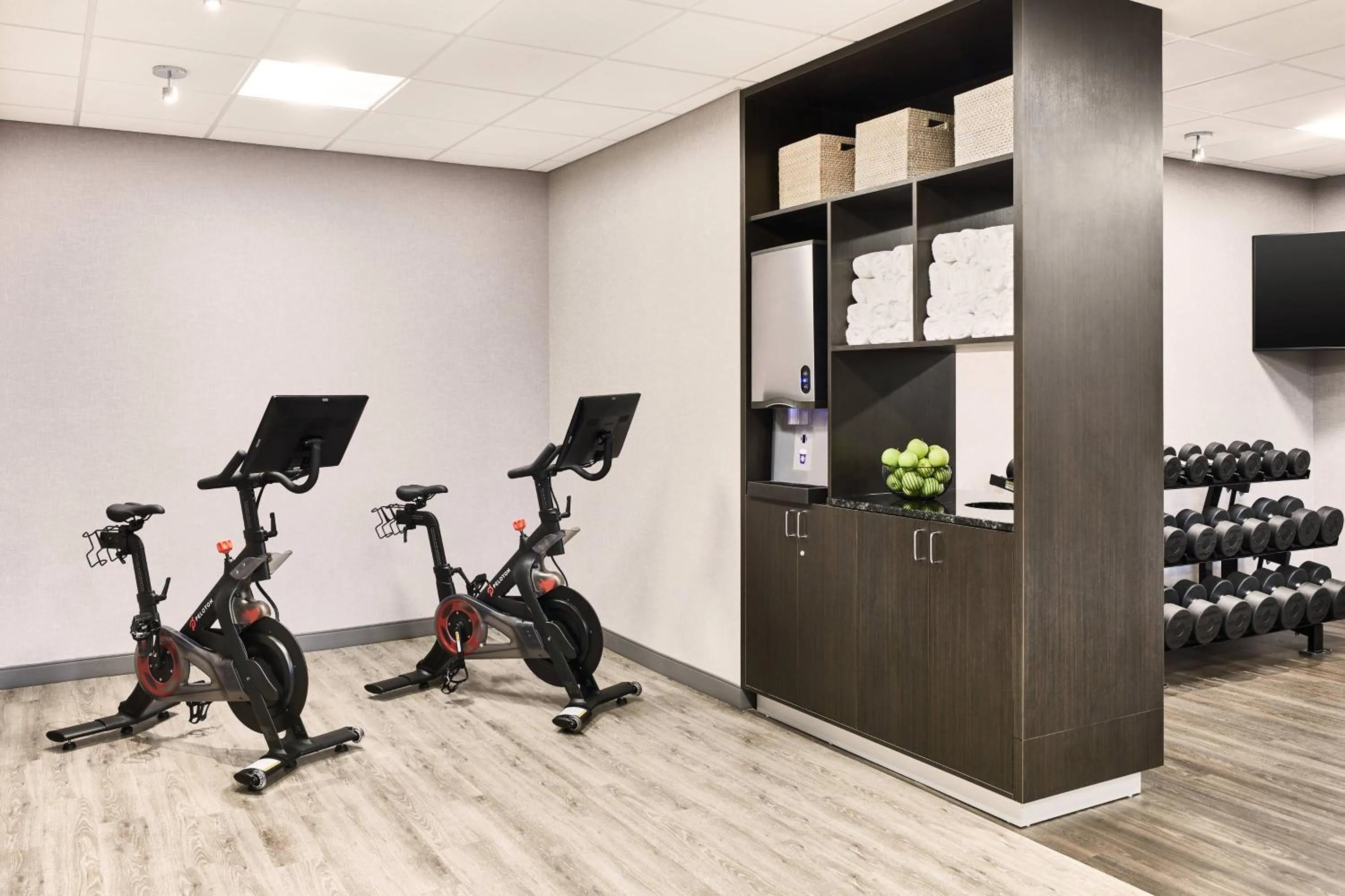 Fitness centre/facilities in AC Hotel by Marriott Bridgewater