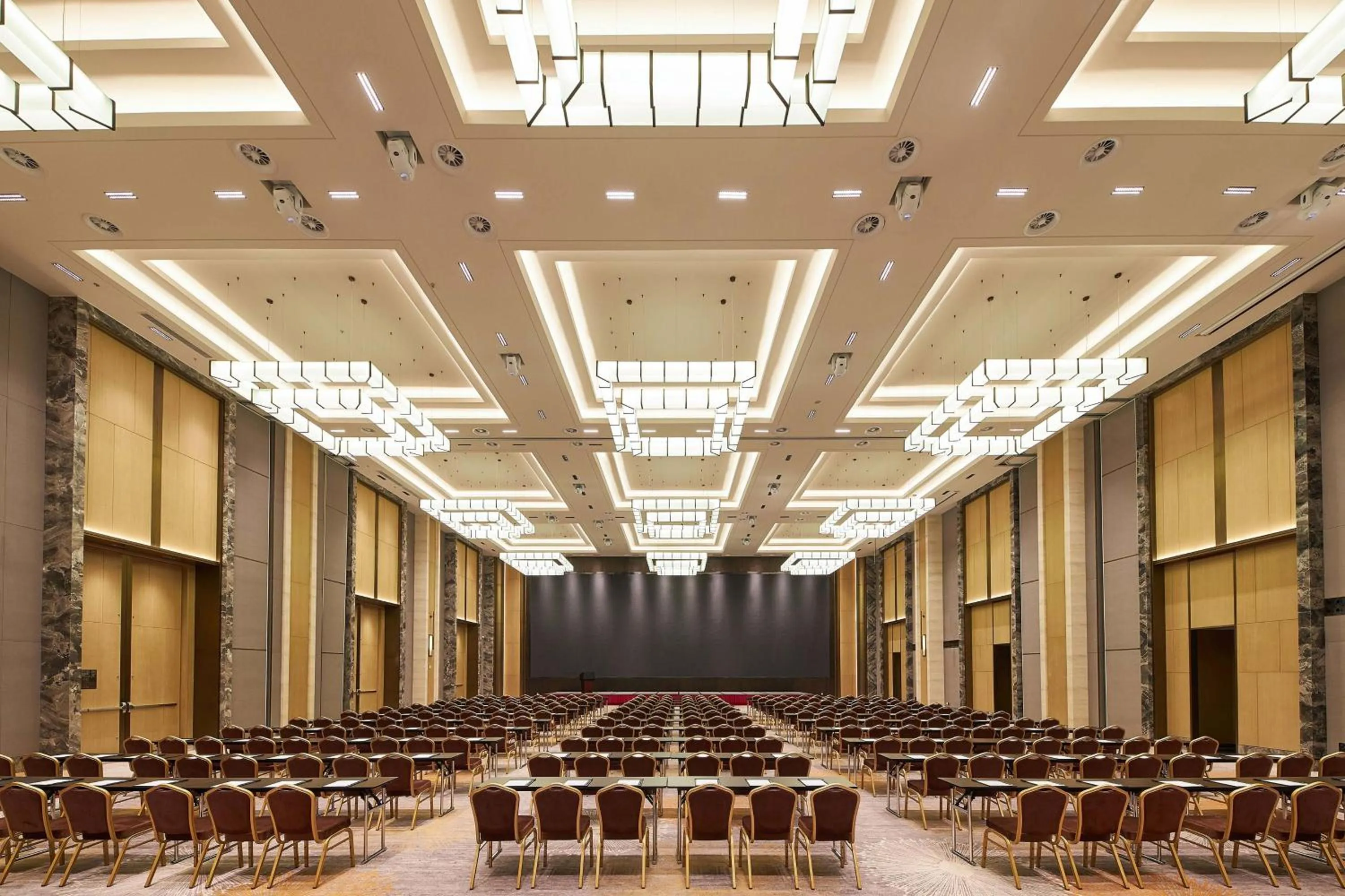 Meeting/conference room in Four Points by Sheraton Jiaxing
