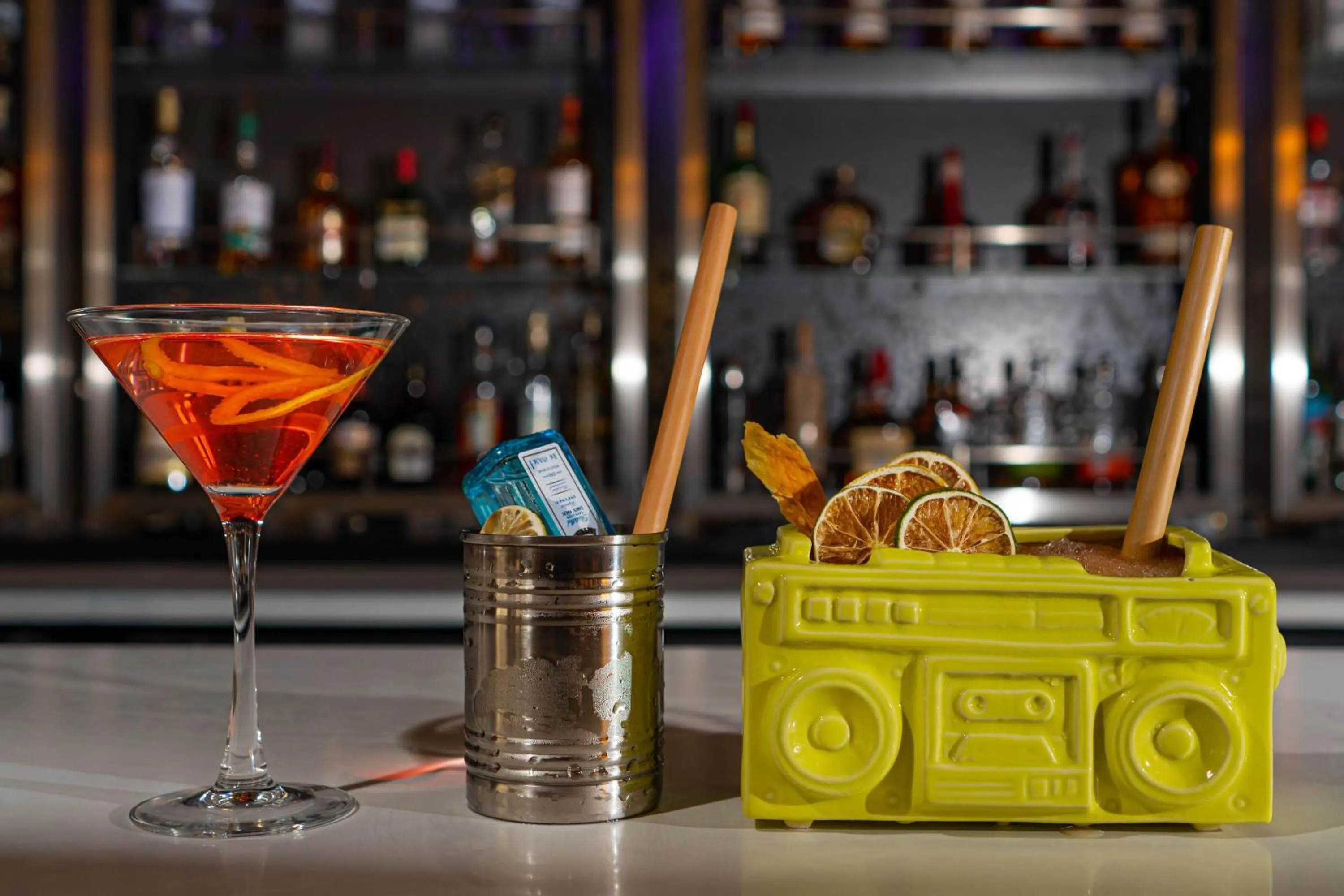 Lounge or bar in Aloft Katy Mills