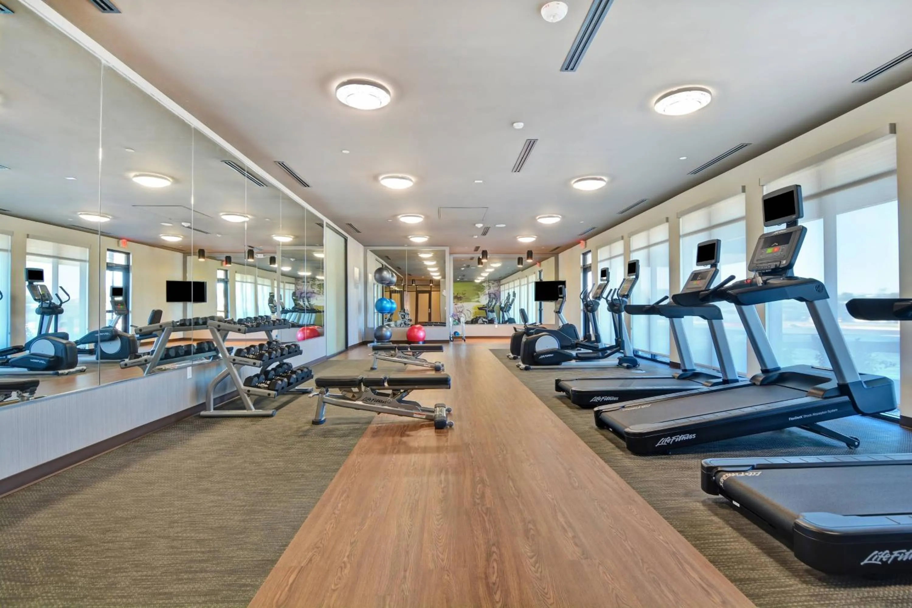 Fitness centre/facilities in Courtyard by Marriott Bentonville Rogers Promenade