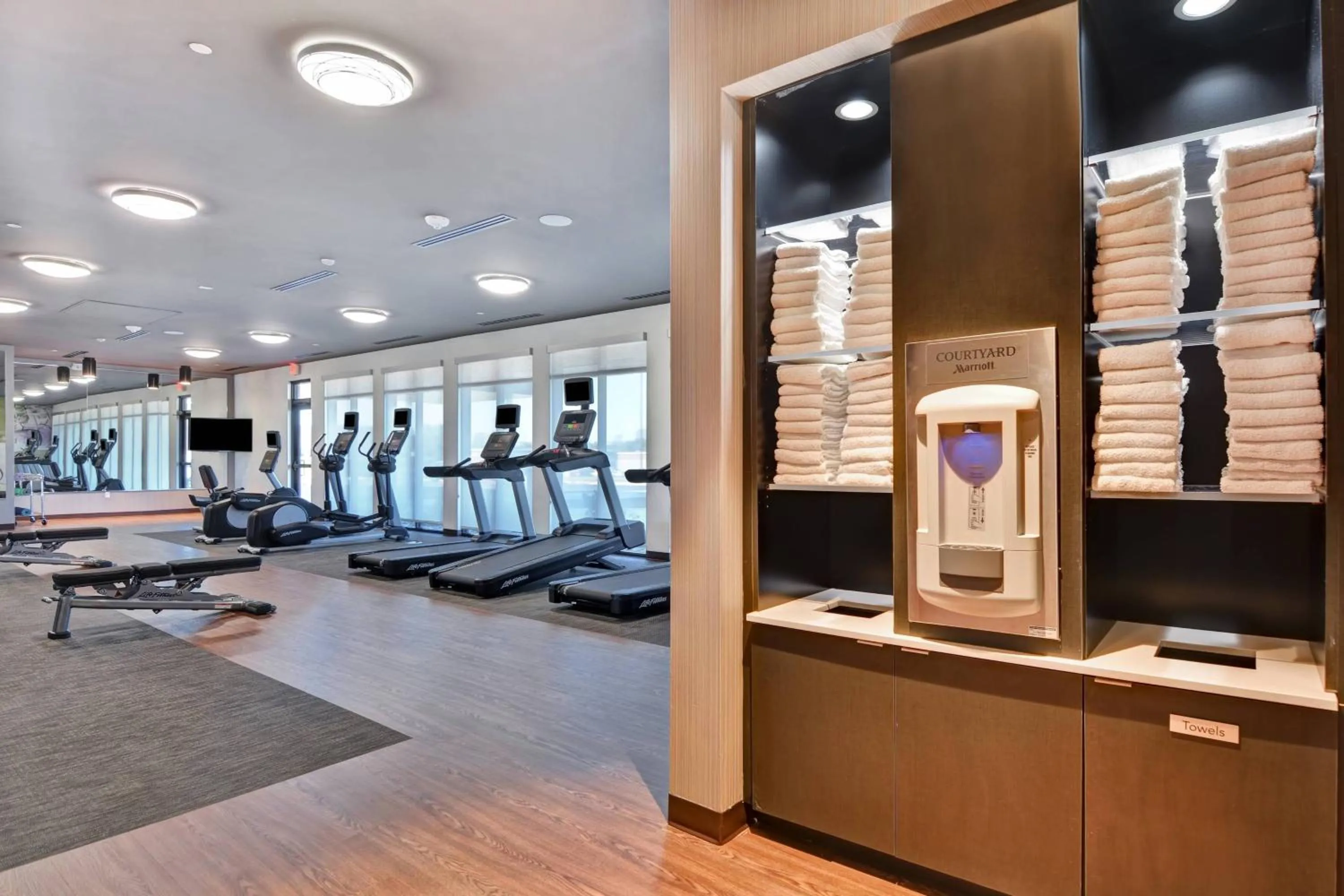 Fitness centre/facilities in Courtyard by Marriott Bentonville Rogers Promenade