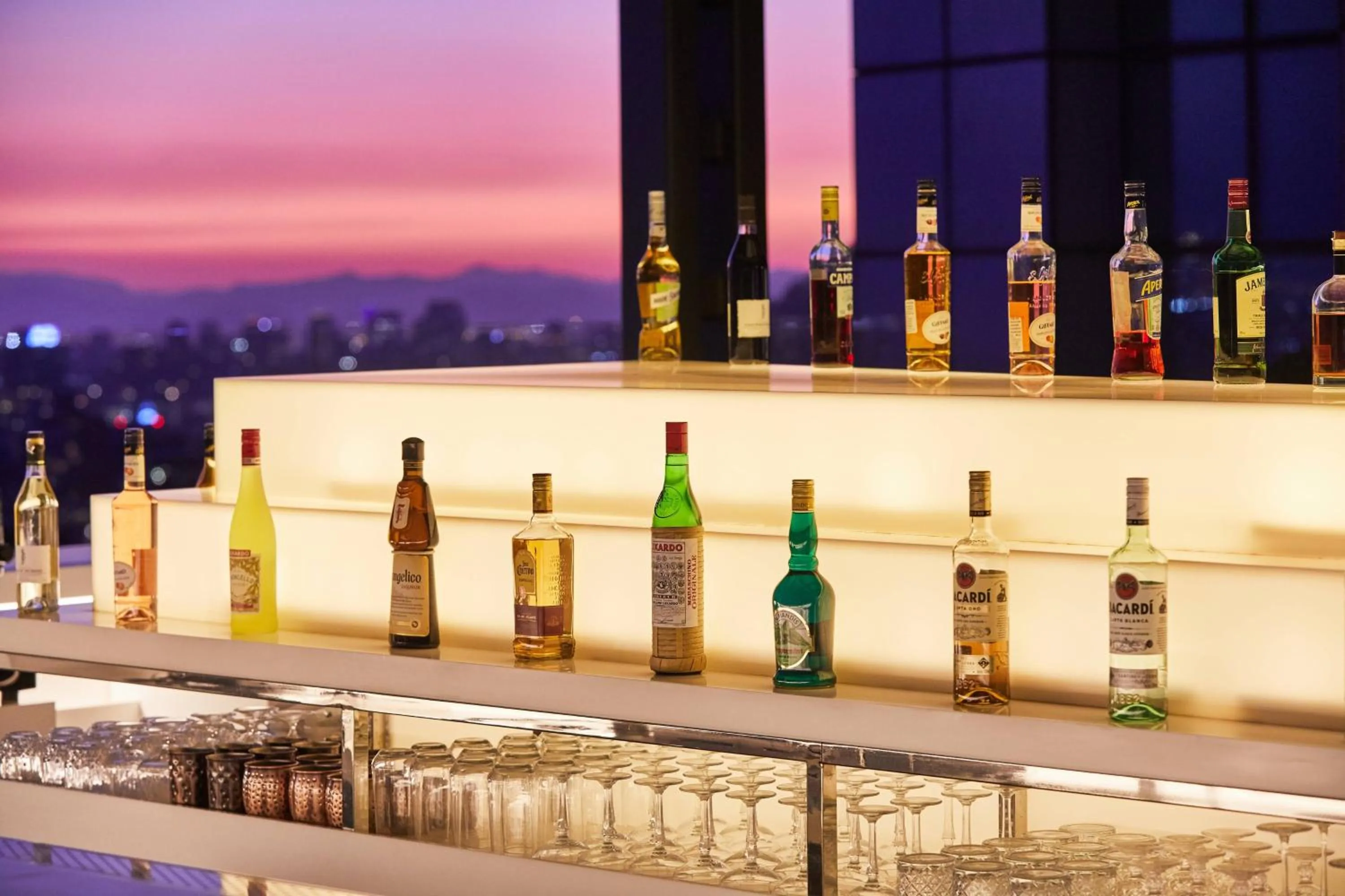 Lounge or bar in AC Hotel by Marriott Santiago Cenco Costanera