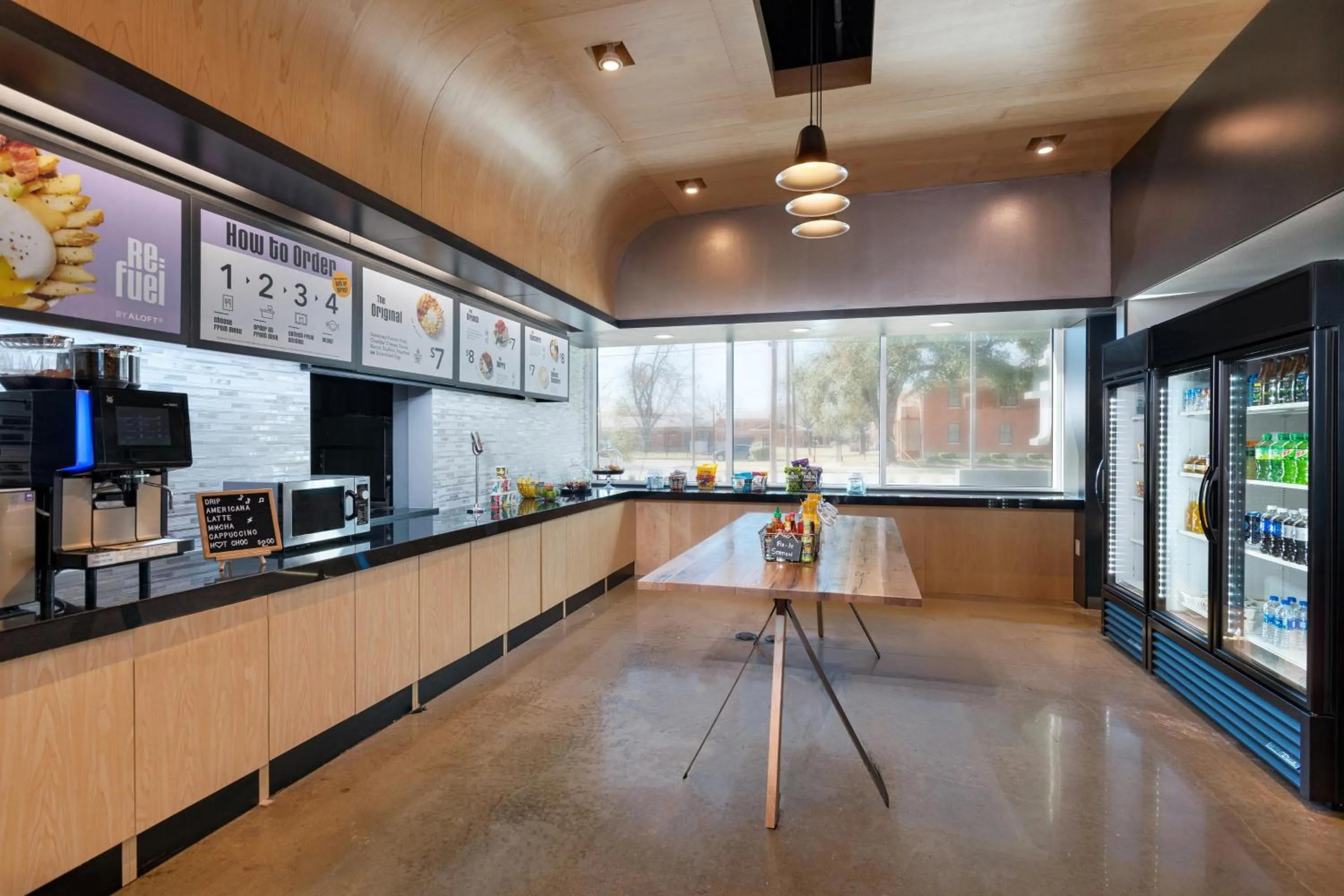 Restaurant/places to eat in Aloft Waco Downtown