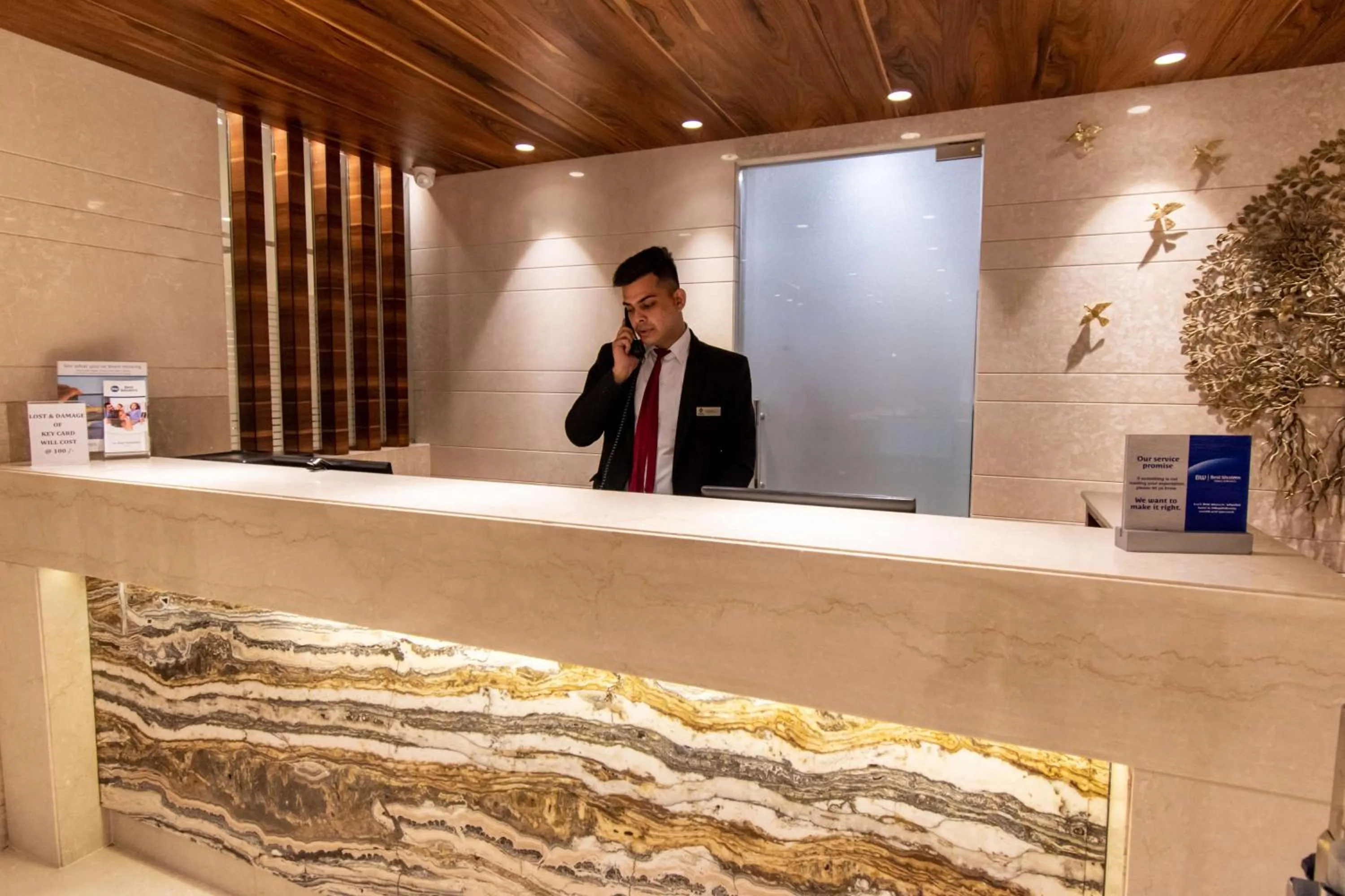 Lobby or reception in Best Western La Vista Pathankot