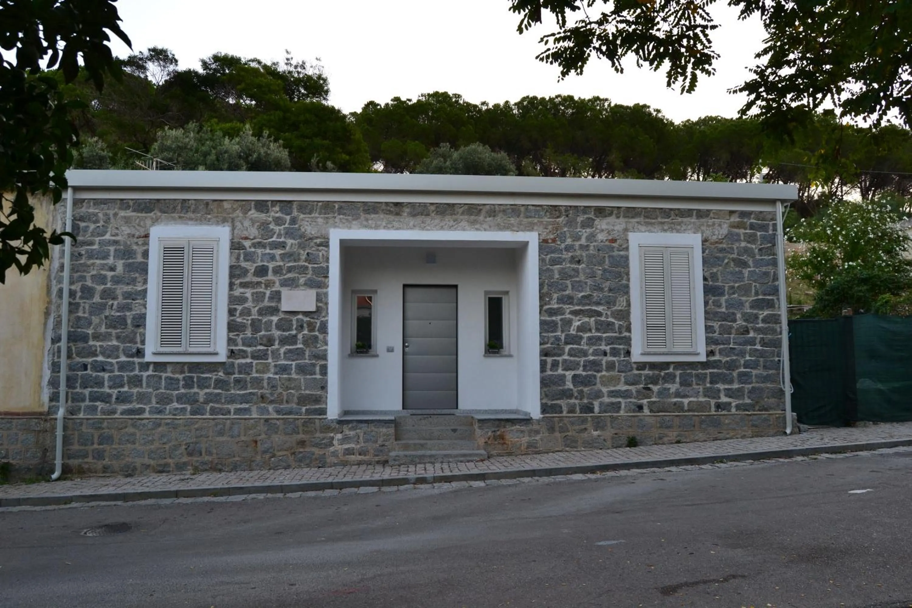 Property building in Borgo Marinaro La Medusa Arbatax - camera matrimoniale con bagno privato-