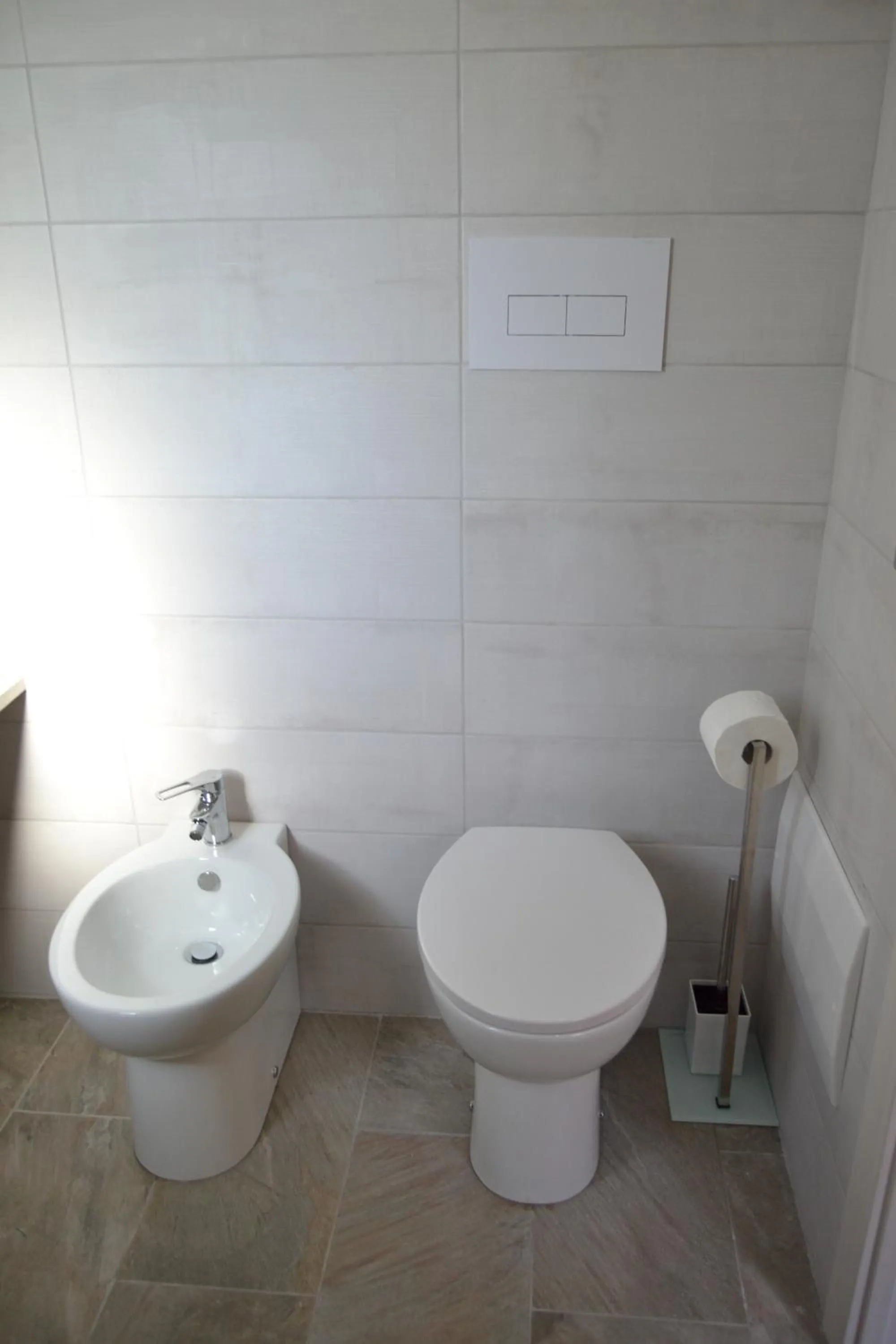 Toilet in Borgo Marinaro La Medusa Arbatax - camera matrimoniale con bagno privato-