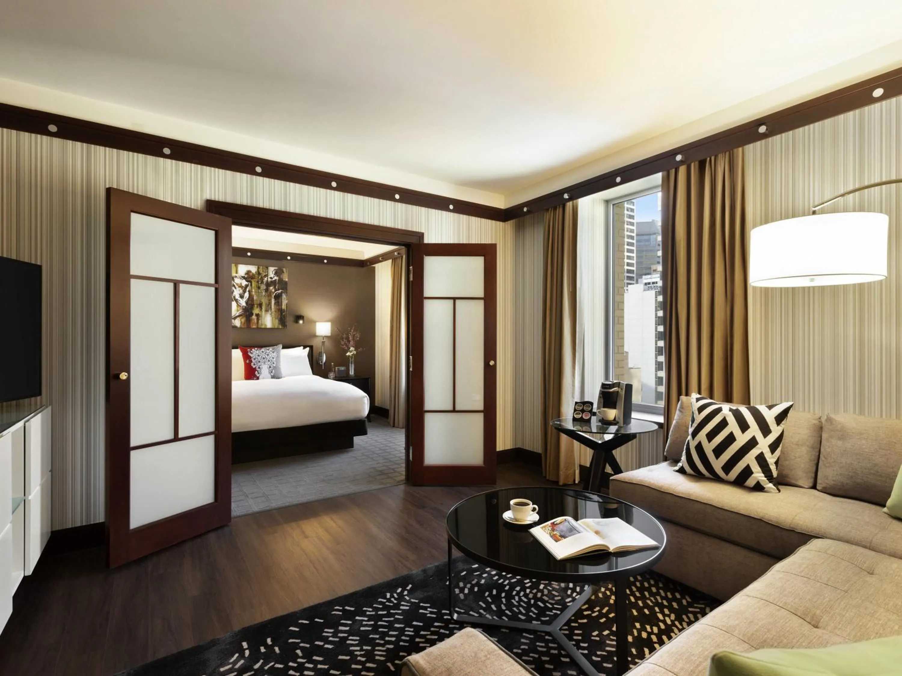 Bedroom, Bed in Sofitel Philadelphia at Rittenhouse Square